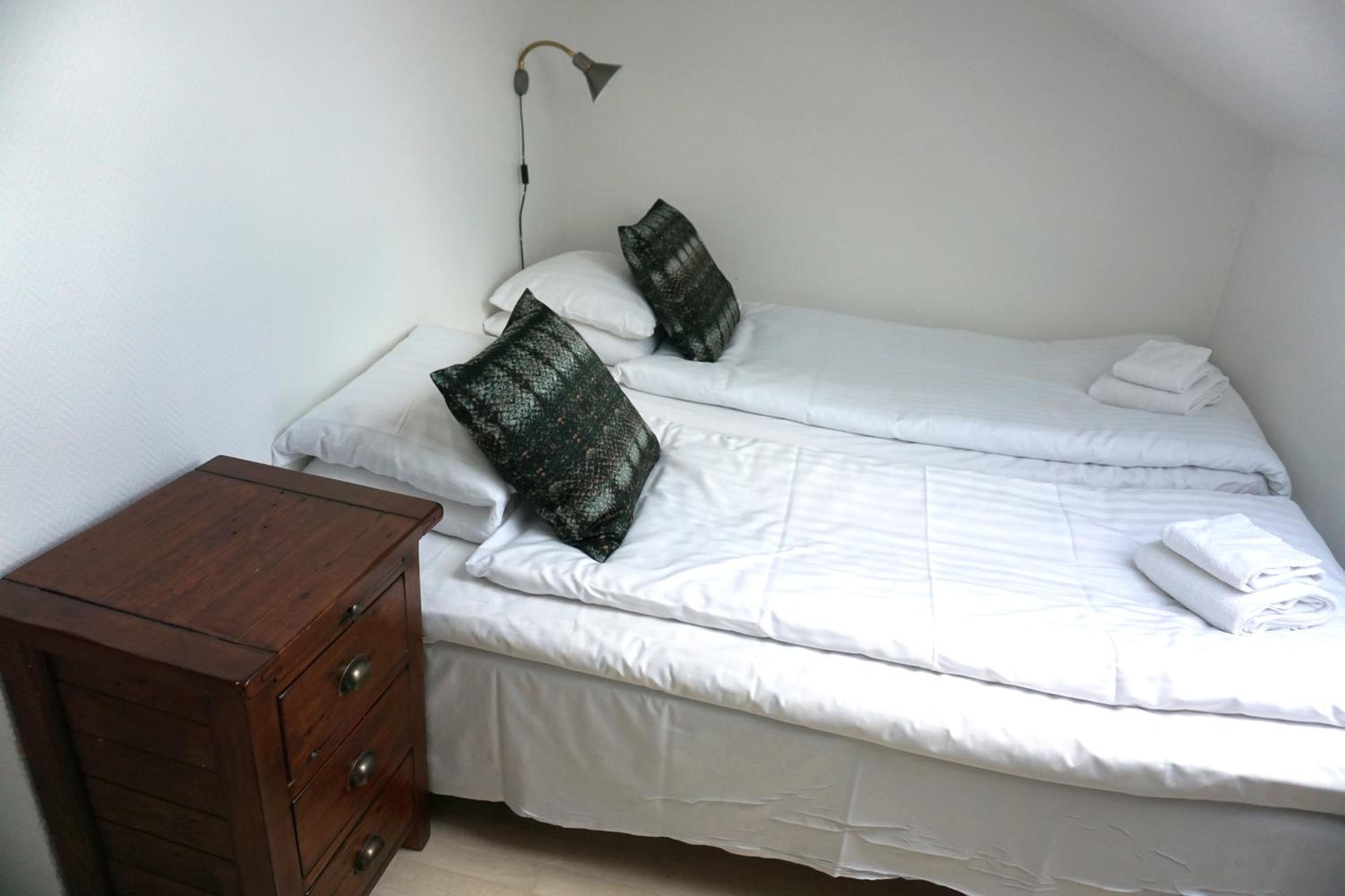 One-Bedroom Apartment with View photo 2