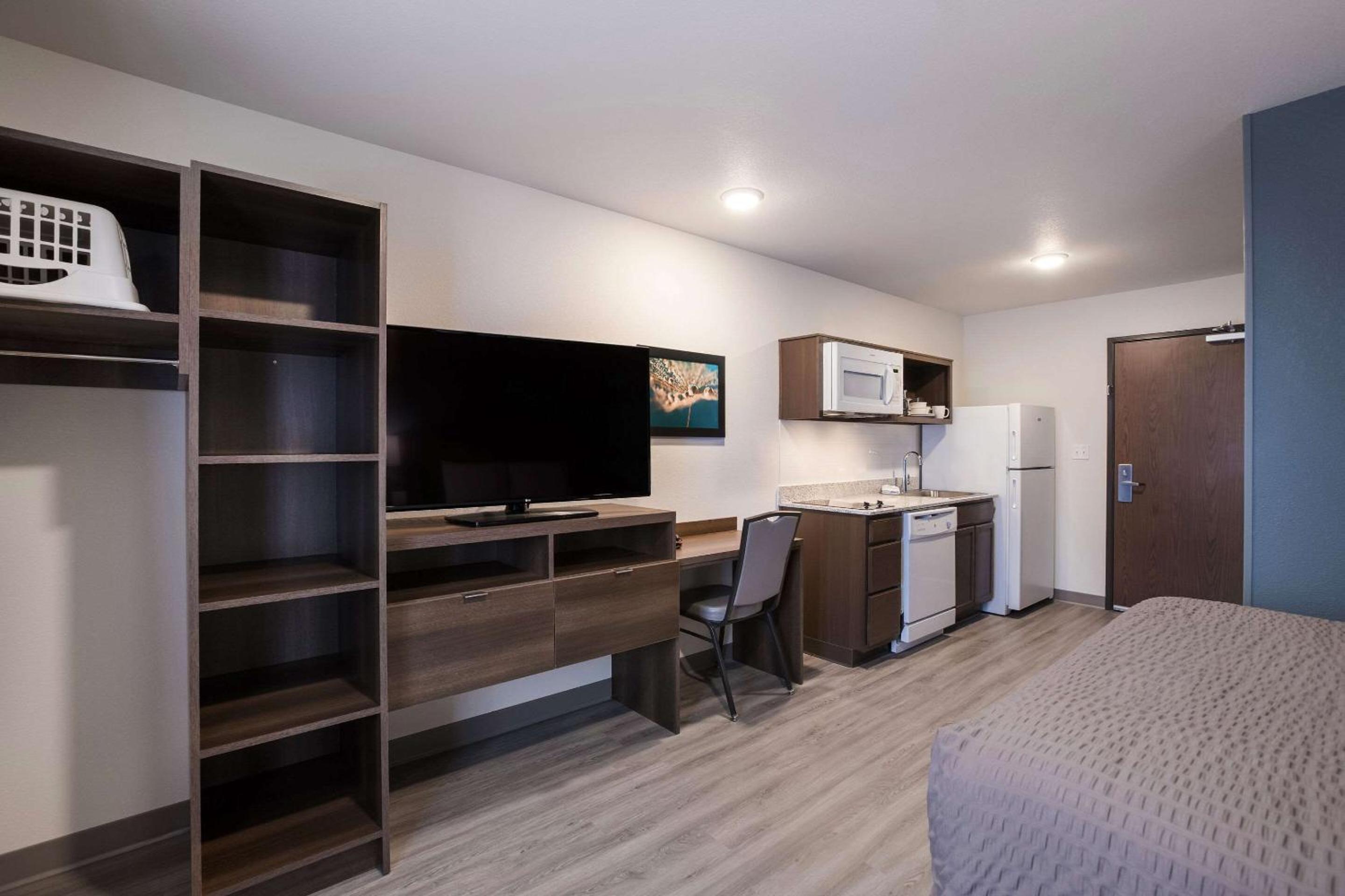 QUEEN SUITE - Photo 4