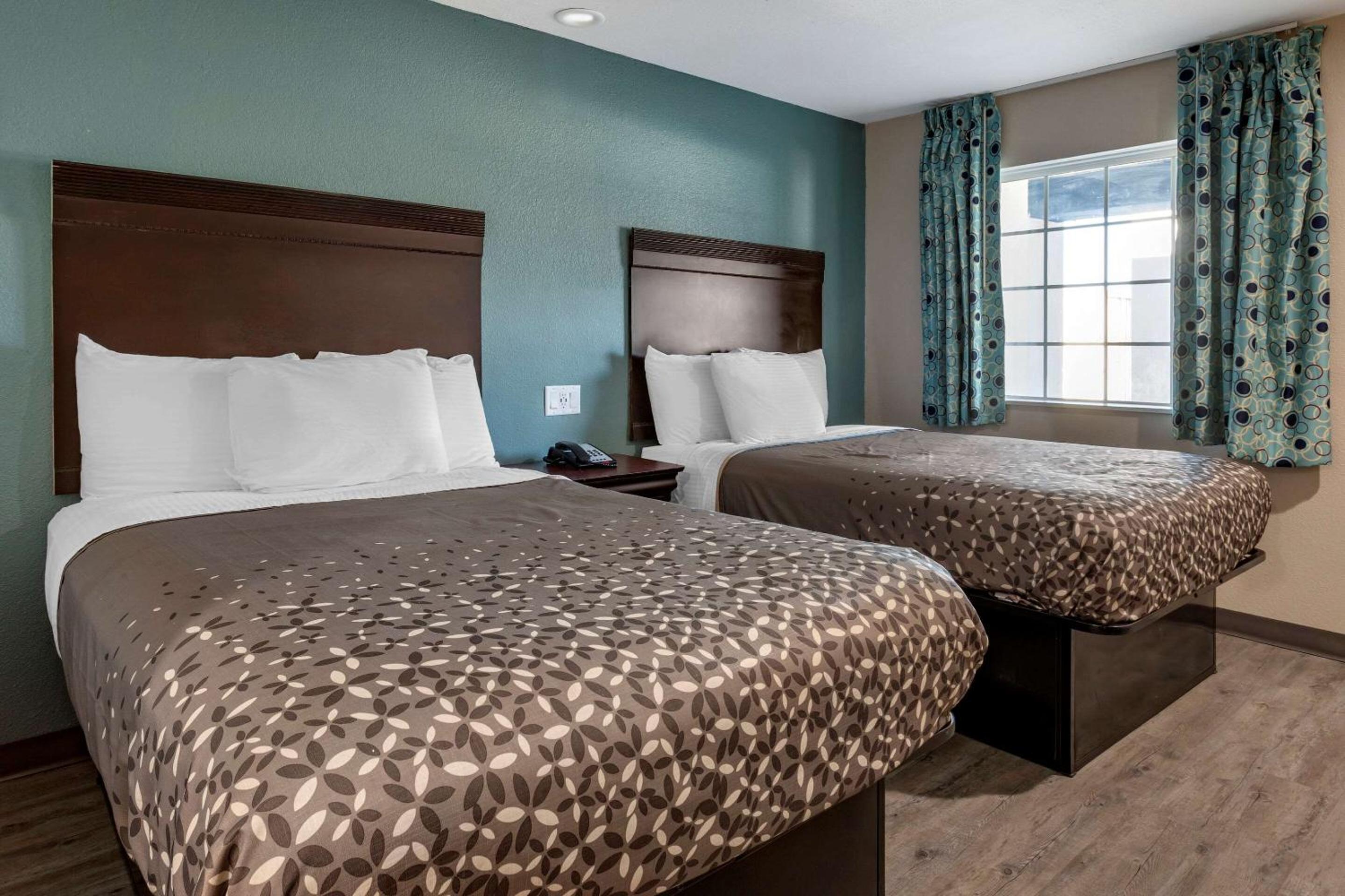 Standard Double Room with Two Double Beds - Non-Smoking photo 1