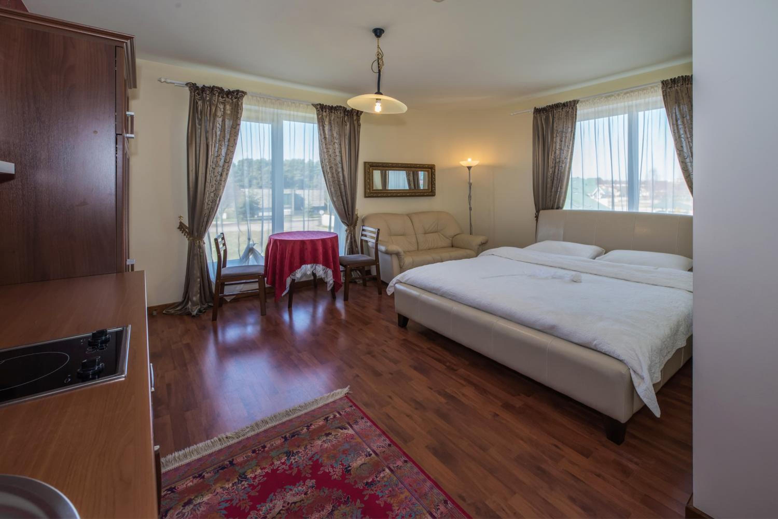 Double Room with Kitchenette photo 2