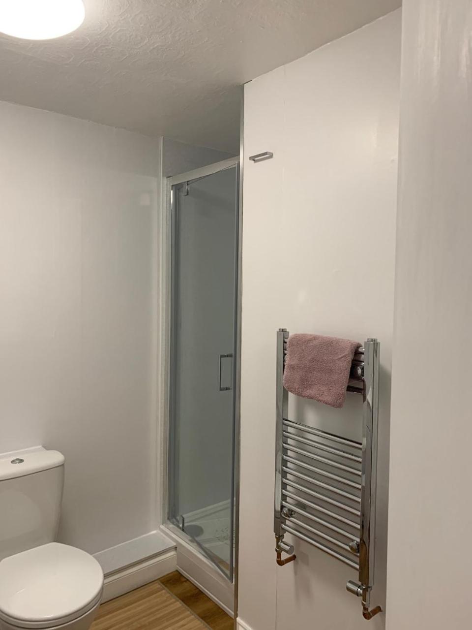 Double or Twin Room - Photo 12
