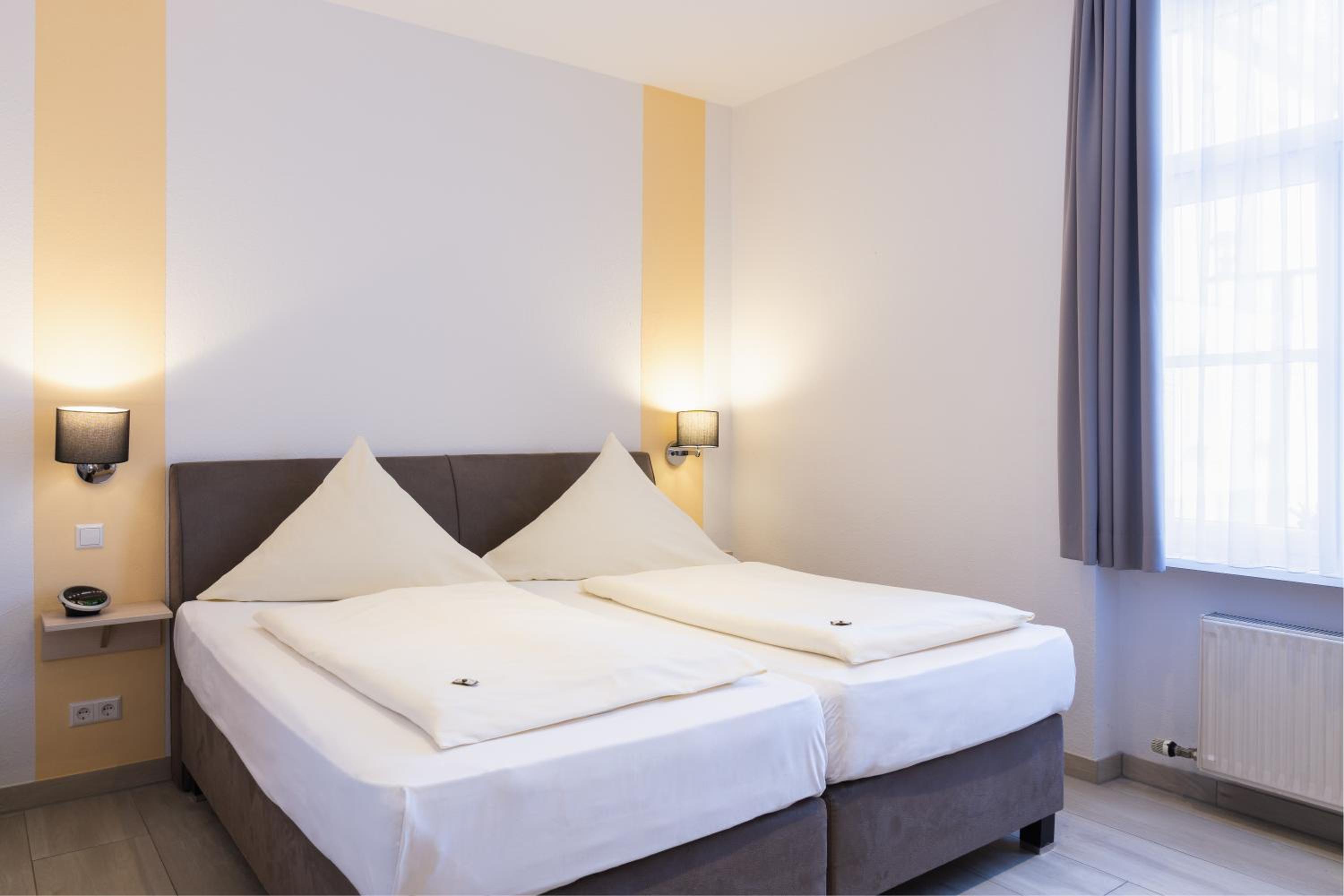 Double Room - Photo 1