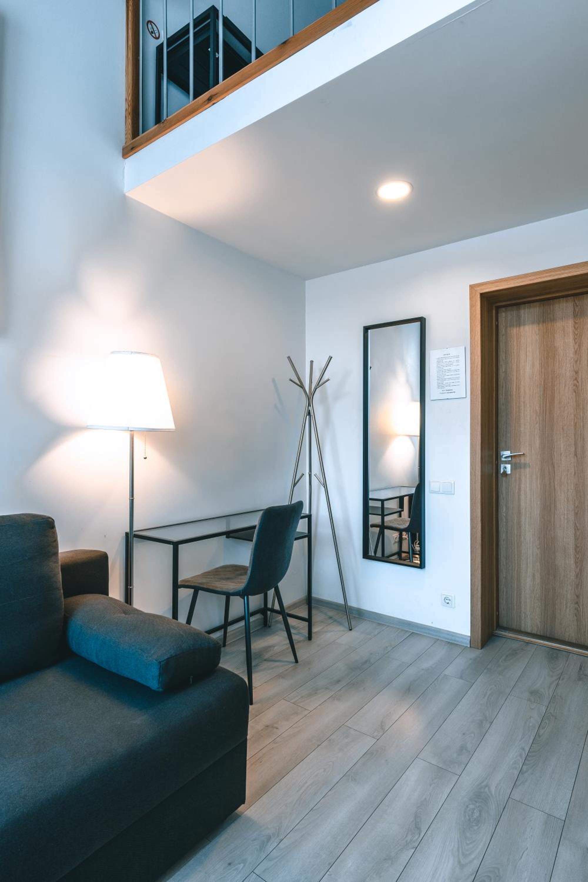 Loft - Photo 20
