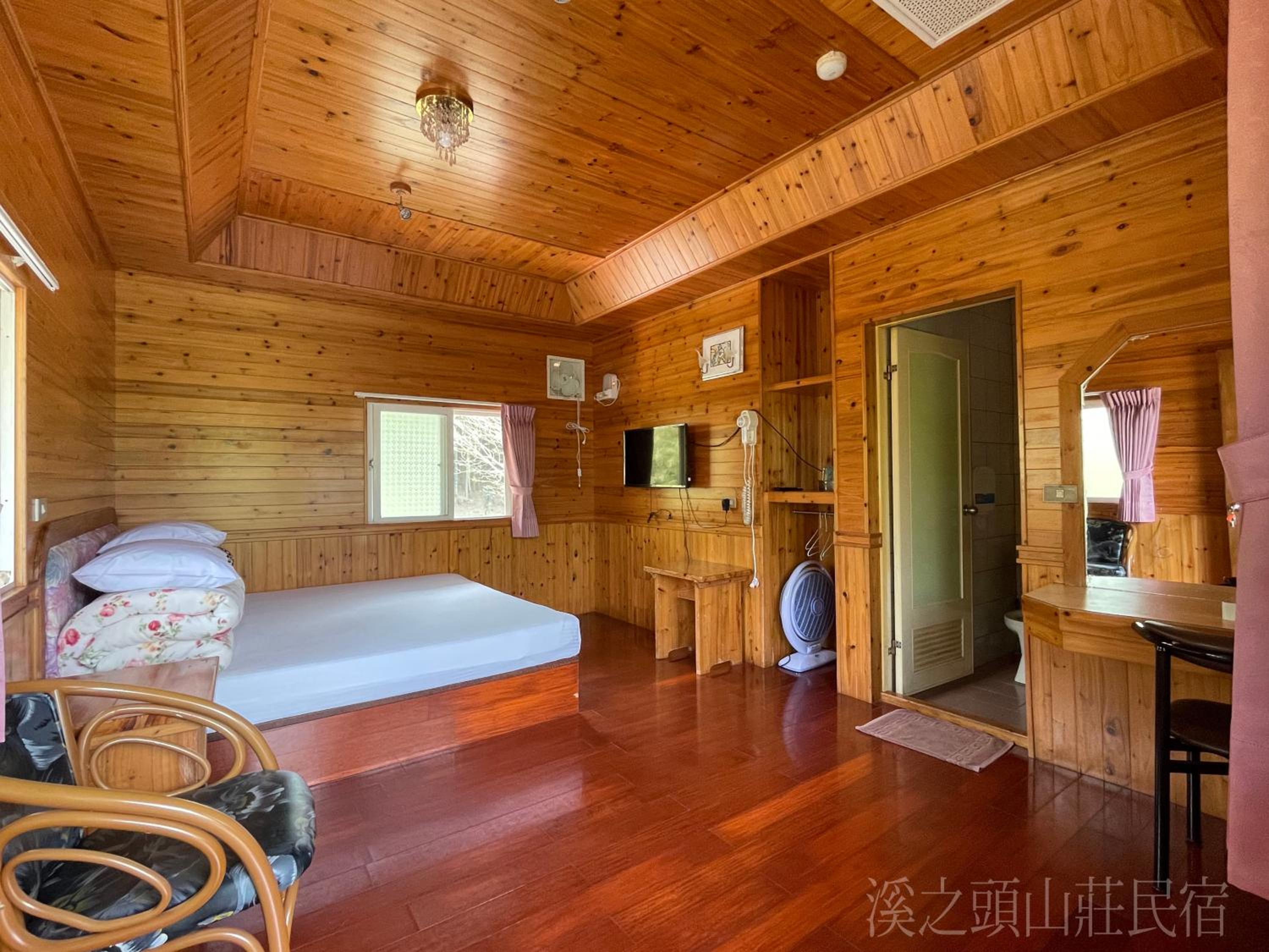 Economy Double Room