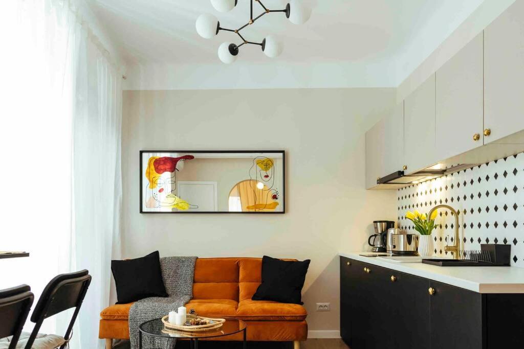 One-Bedroom Apartment - Photo 5