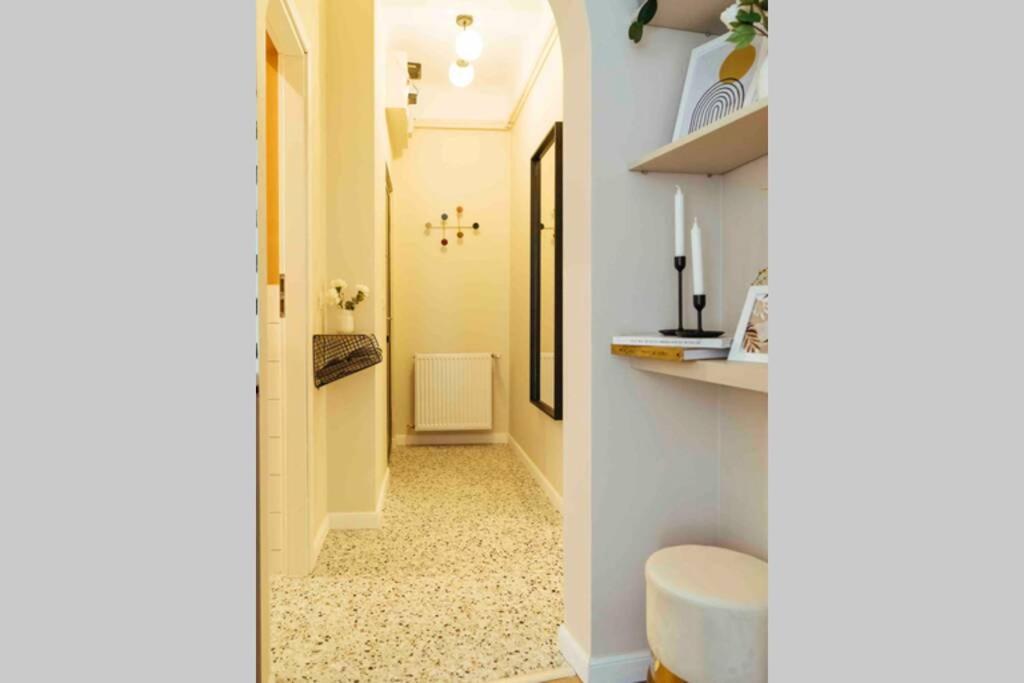 One-Bedroom Apartment - Photo 16