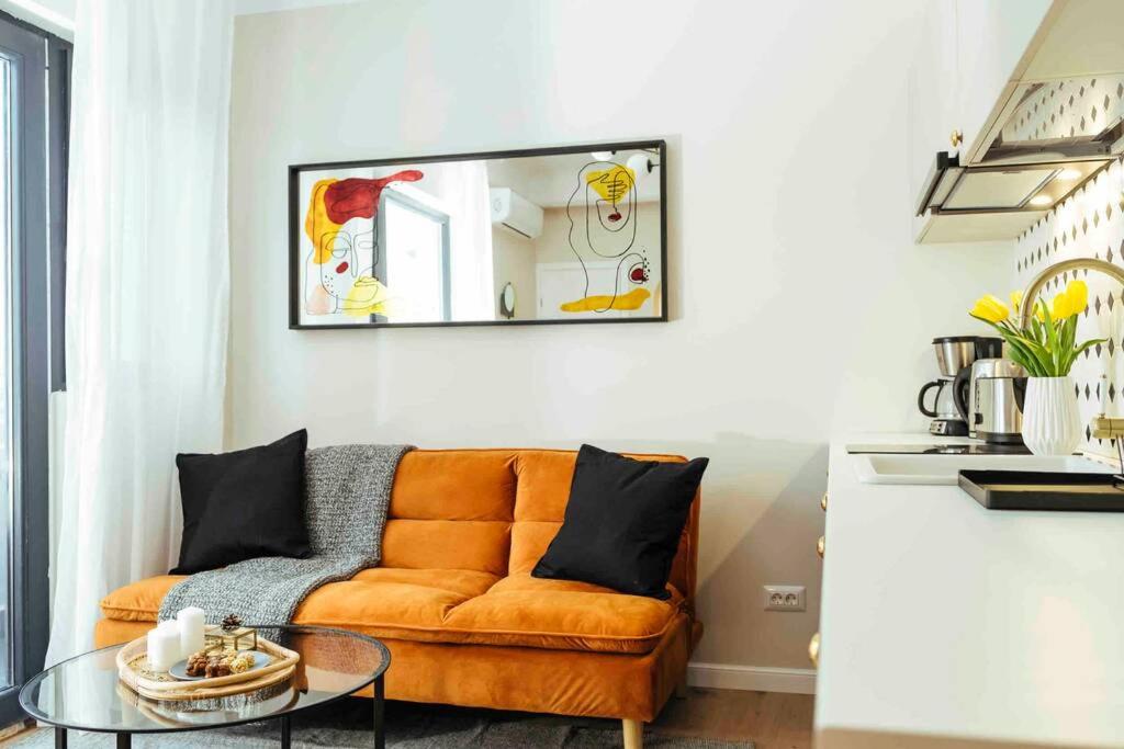 One-Bedroom Apartment - Photo 35