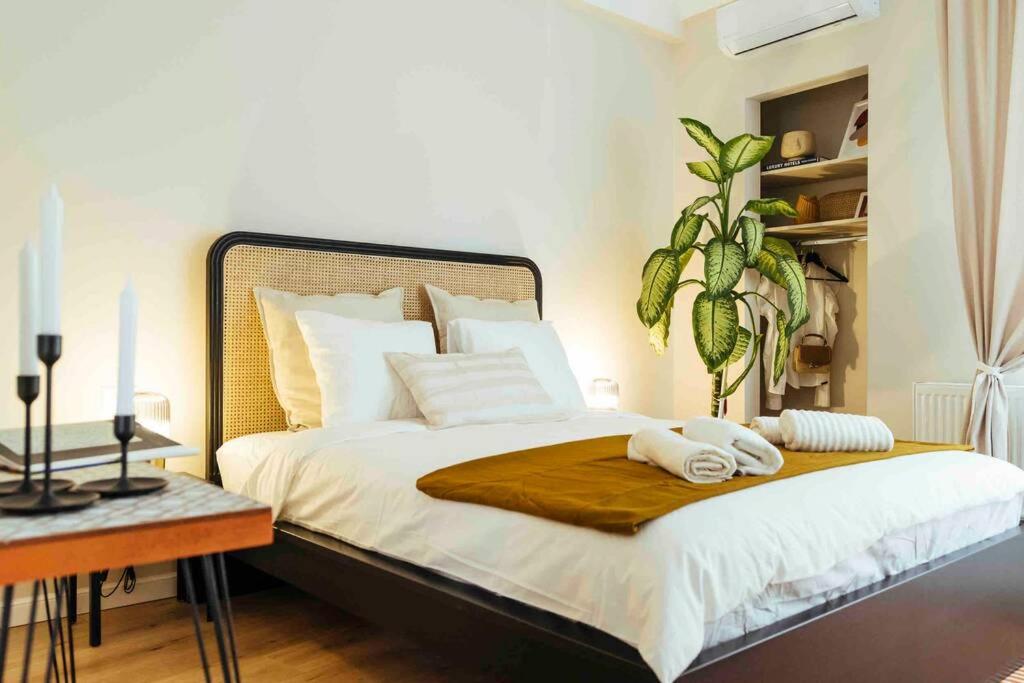 One-Bedroom Apartment - Photo 40