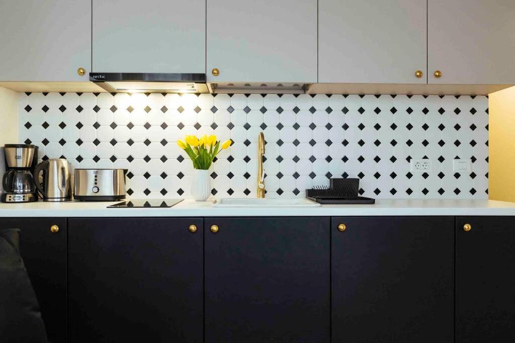 One-Bedroom Apartment - Photo 46