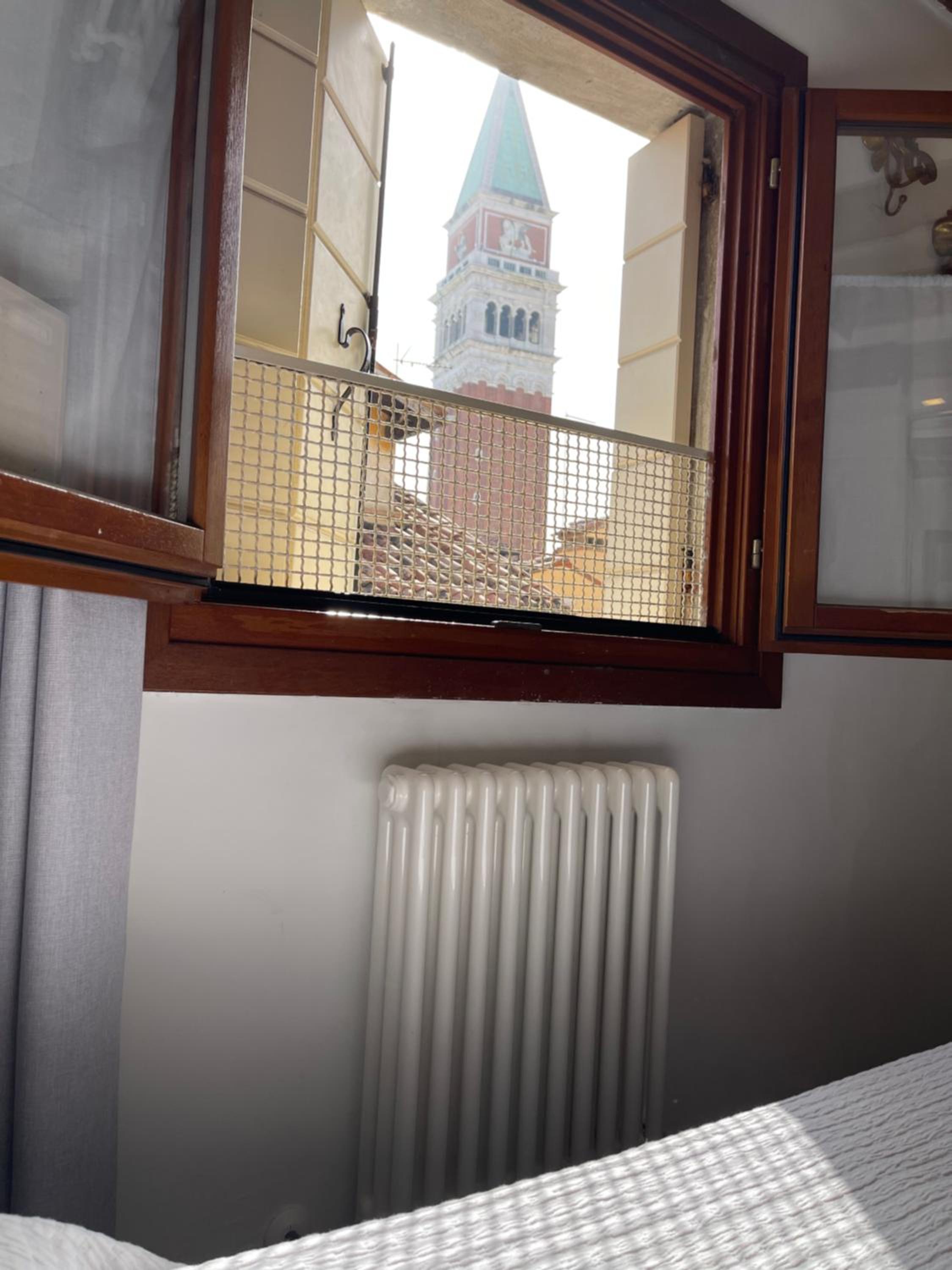 Budget Double Room photo 2
