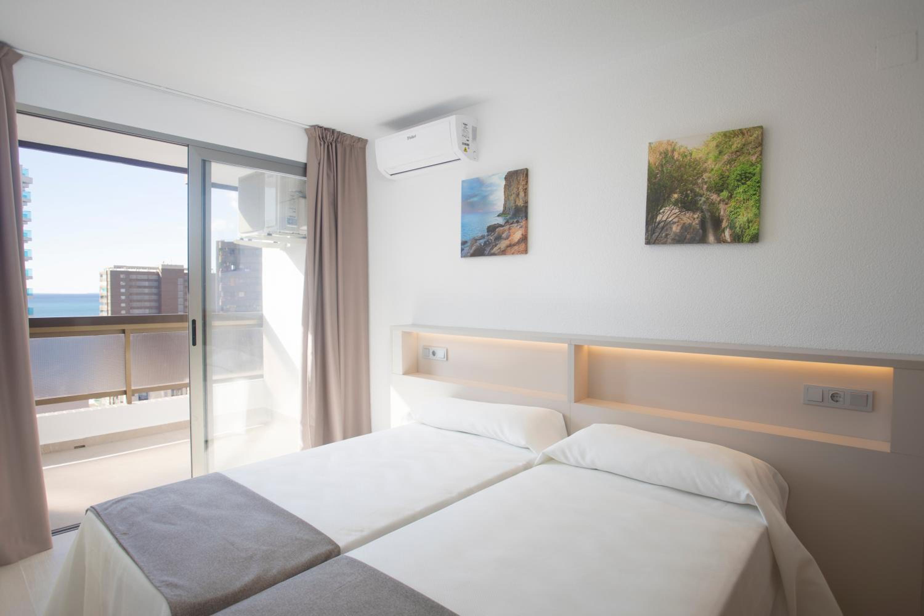 One-Bedroom Apartment - Photo 6