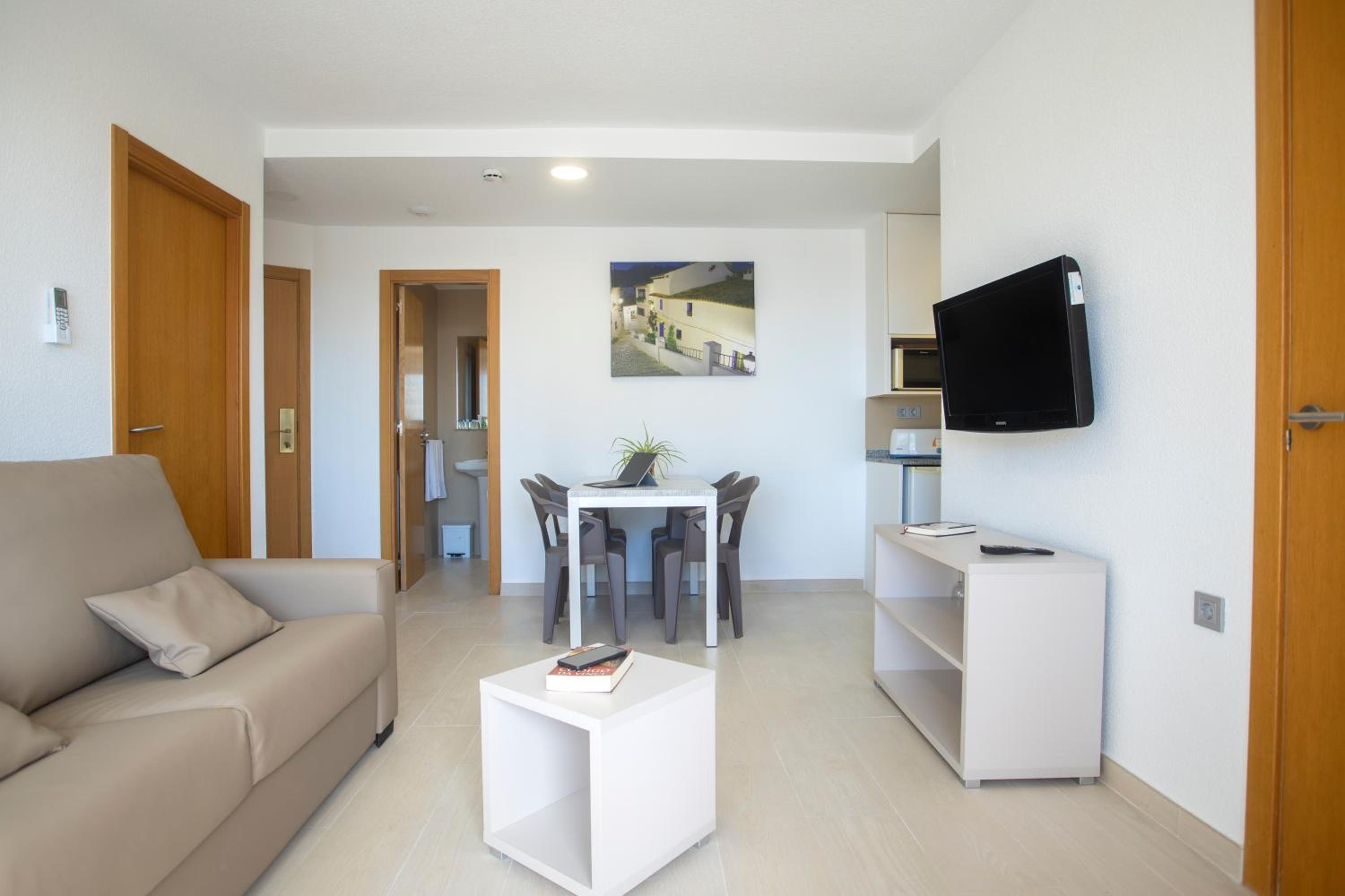 Two-Bedroom Apartment - Photo 9