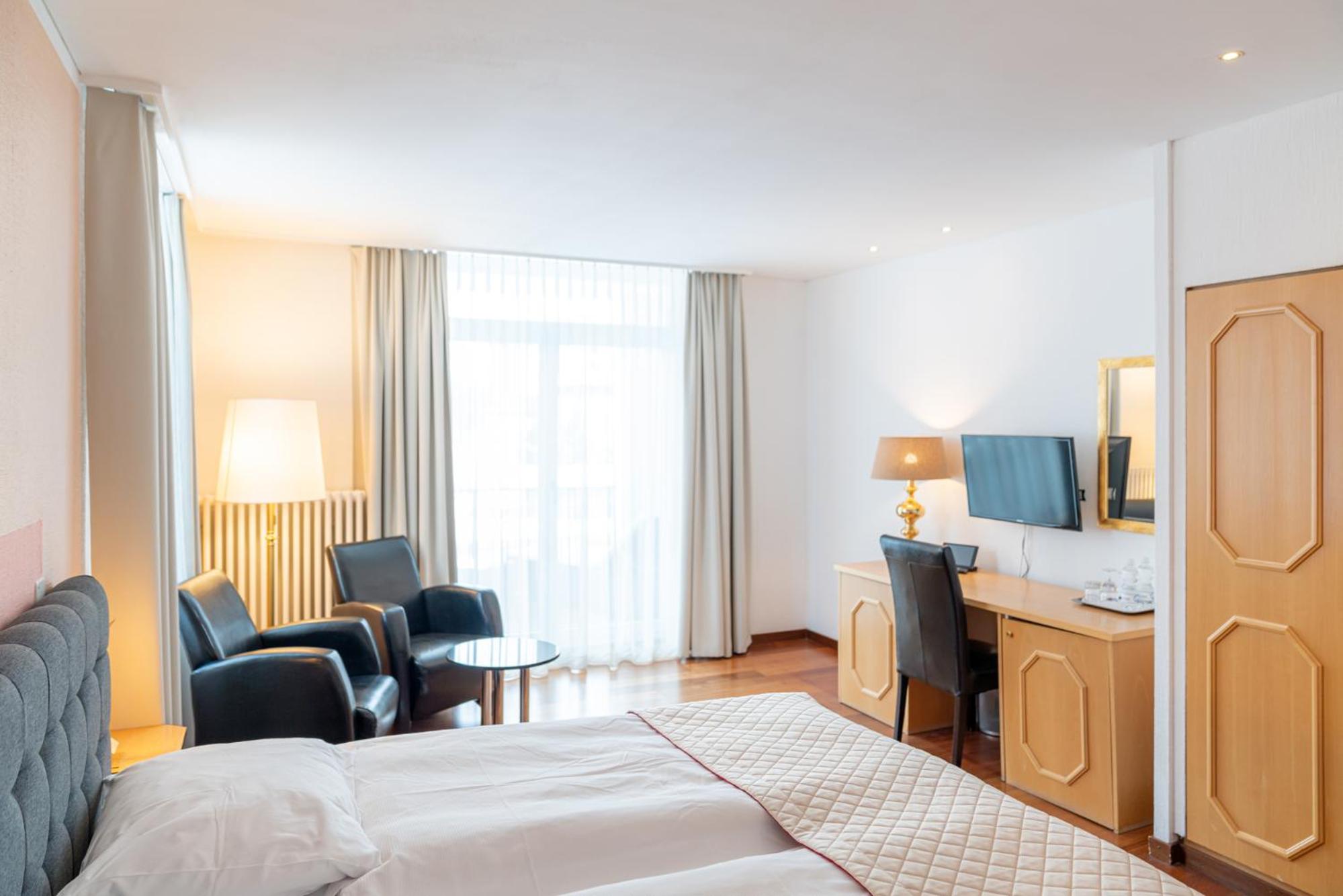 Superior Double or Twin Room - Photo 3