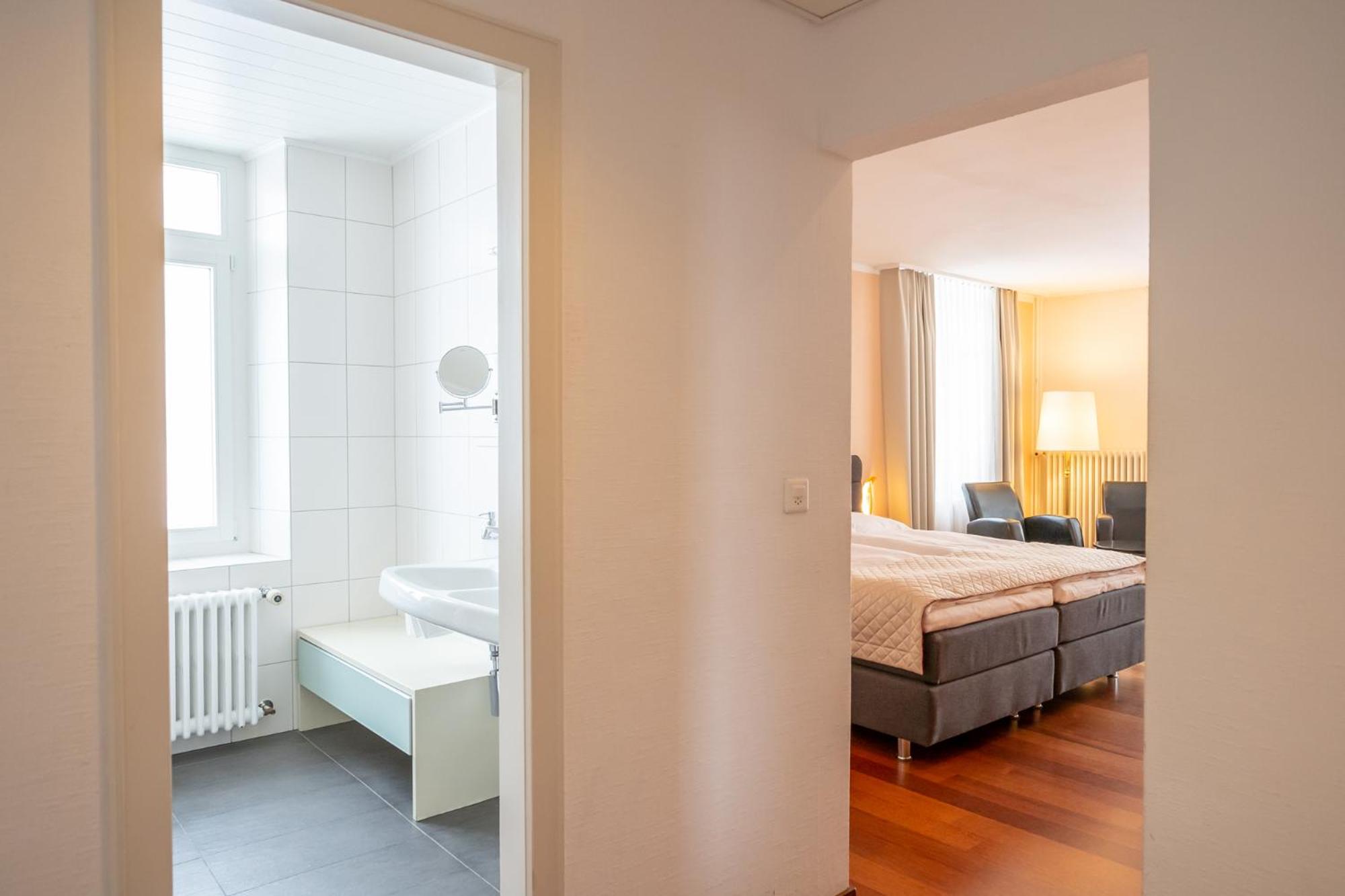 Superior Double or Twin Room - Photo 6