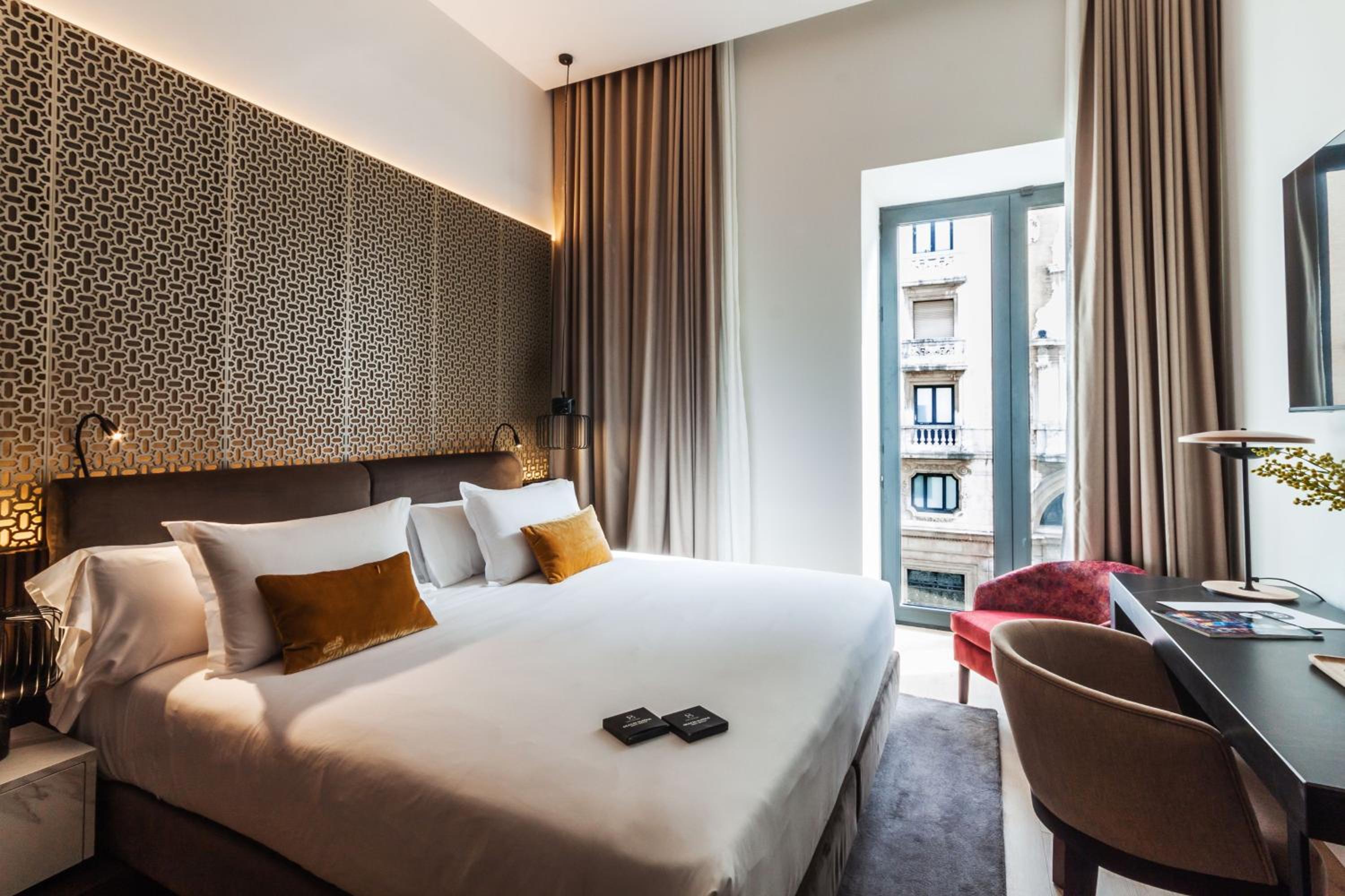 Superior Double or Twin Room - Photo 7
