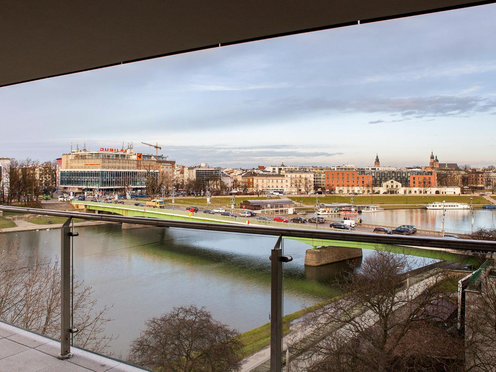 Panoramic Penthouse with Terrace and River View photo 2