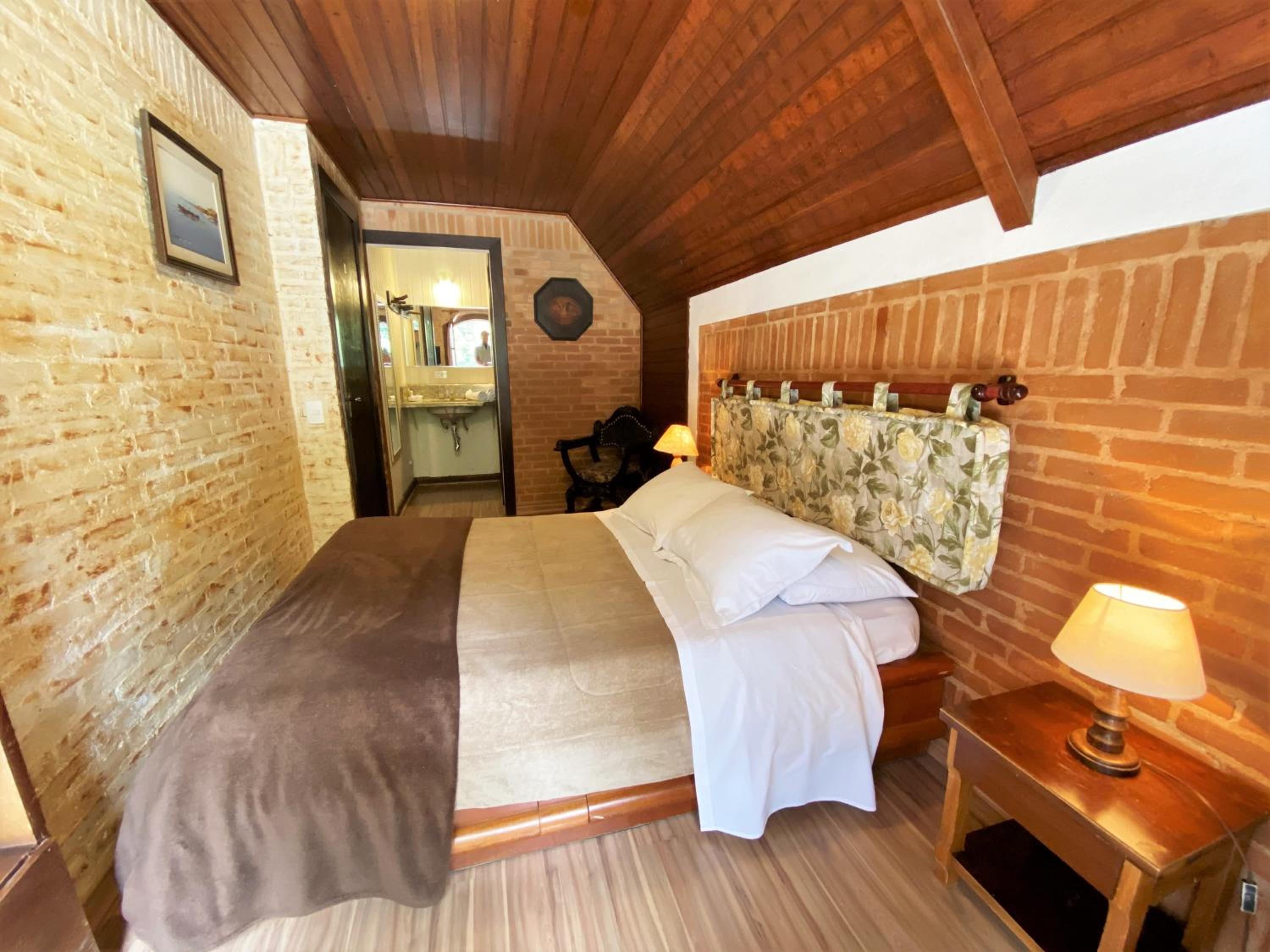 Double Room with Patio photo 3