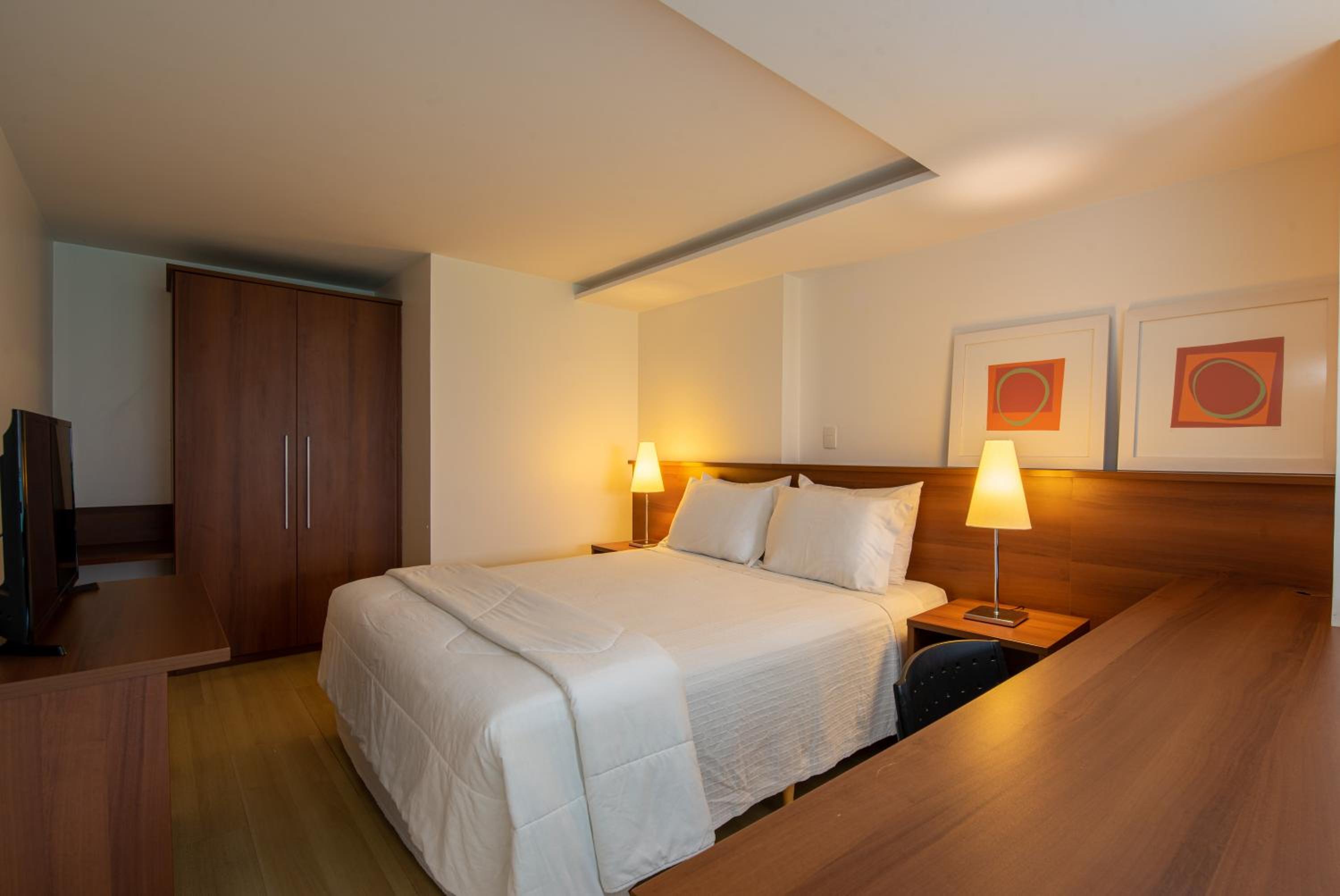 Executive Triple Apartment with stairs inside the room