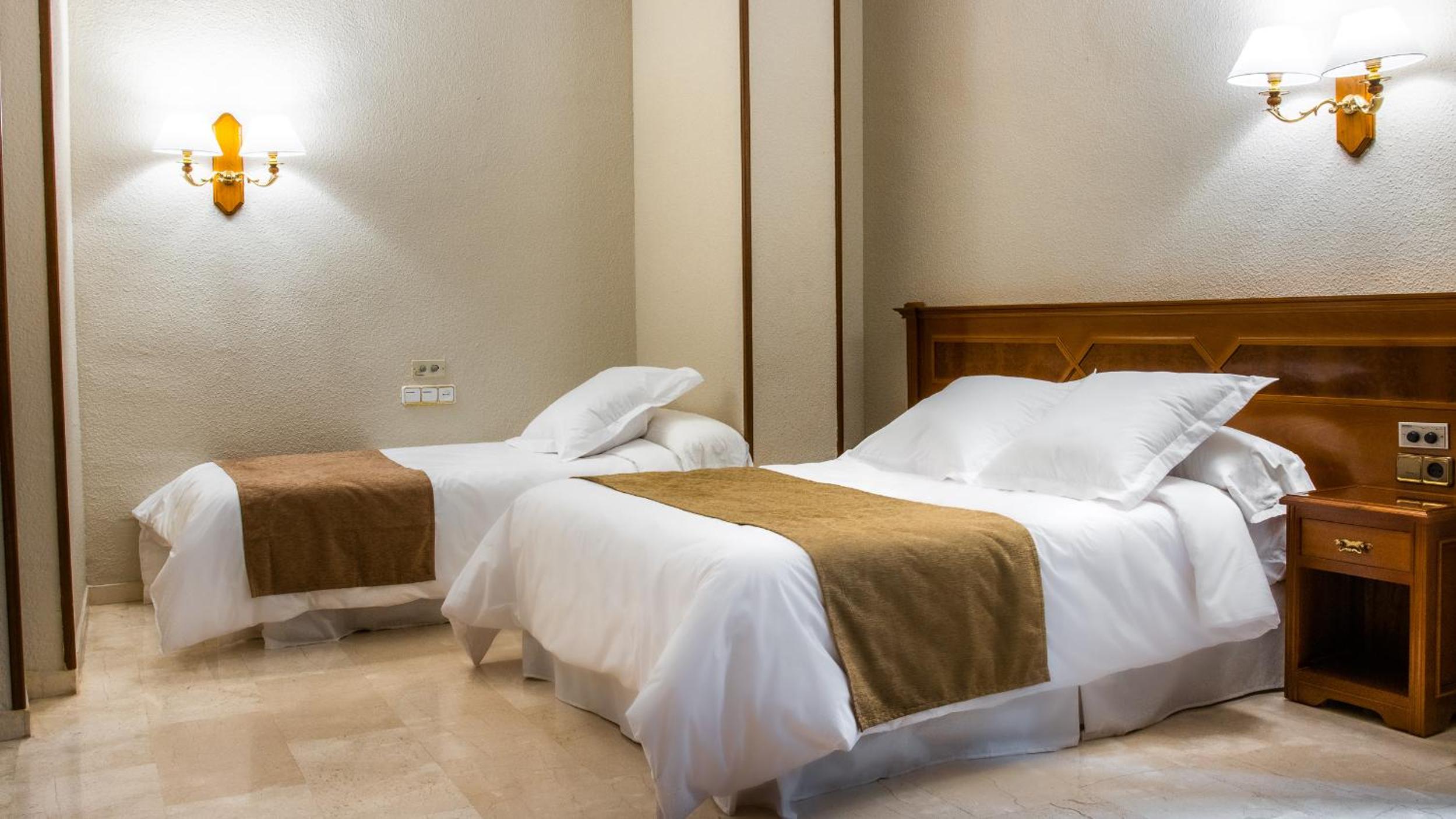 Triple Room - Photo 3