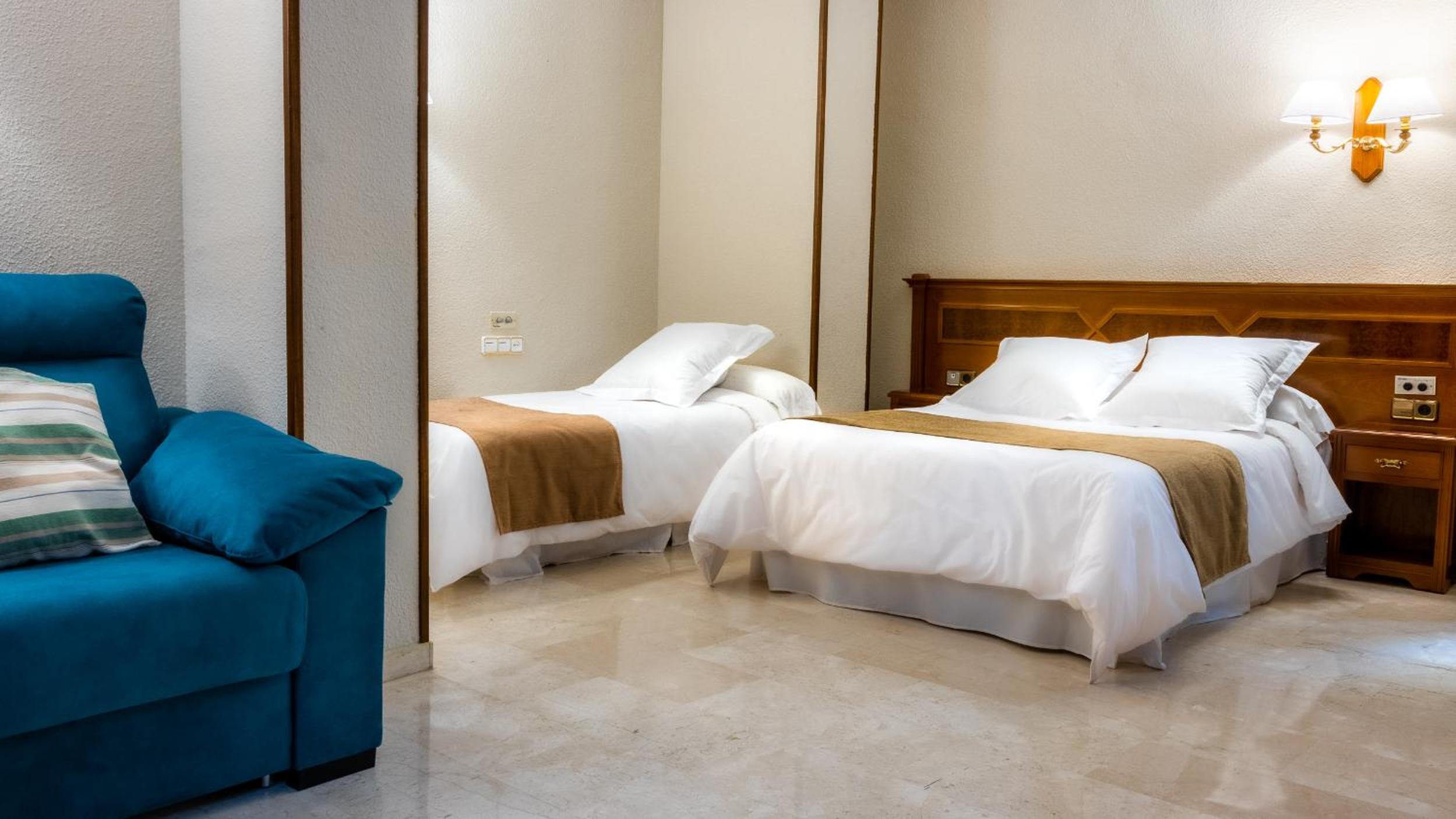 Triple Room - Photo 4