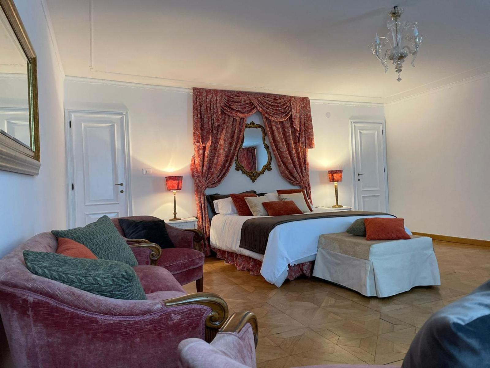 Double Room with Canal View photo 3