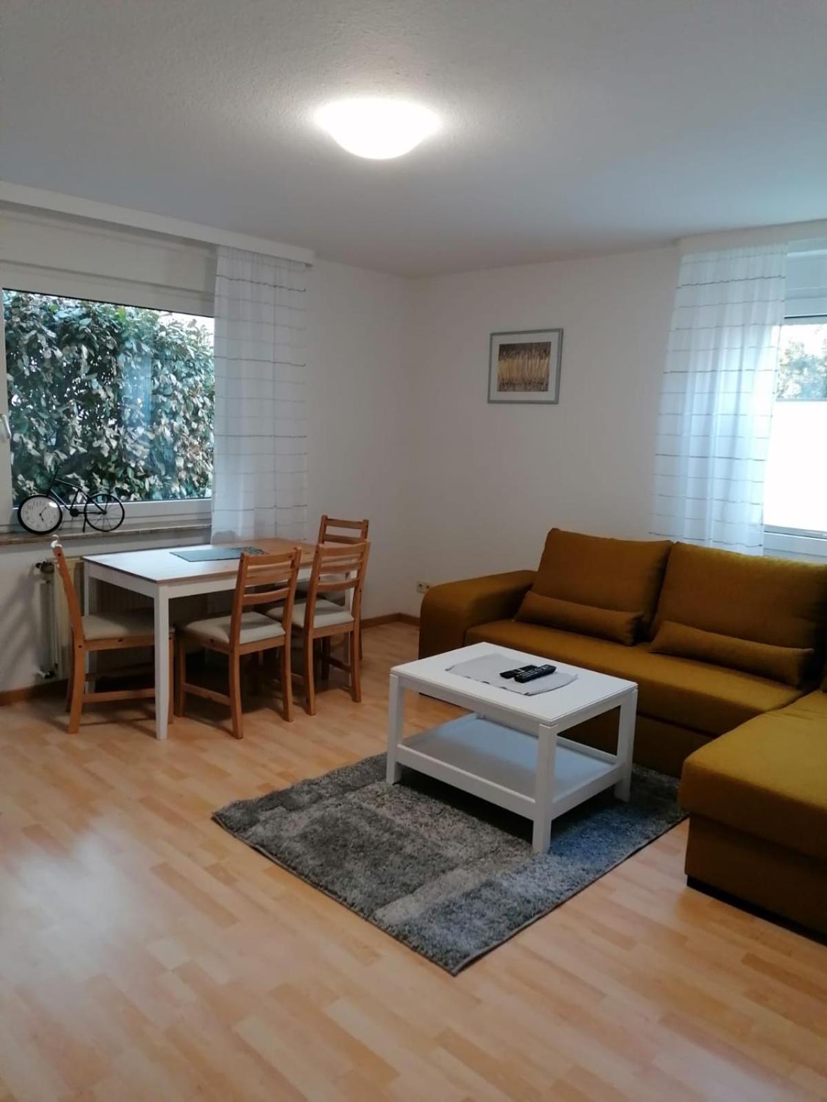 One-Bedroom Apartment - Photo 1