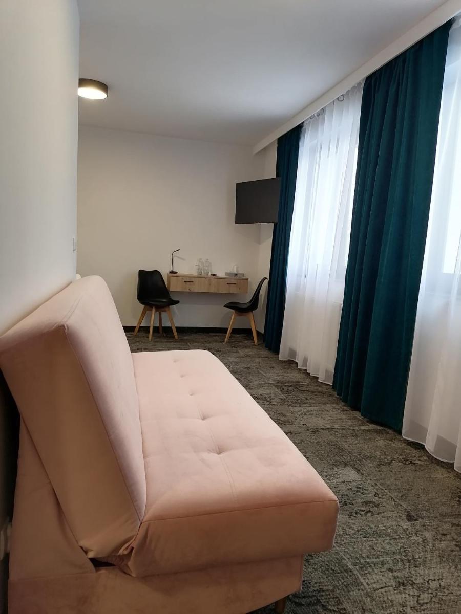 Double Room with Extra Bed - Photo 1