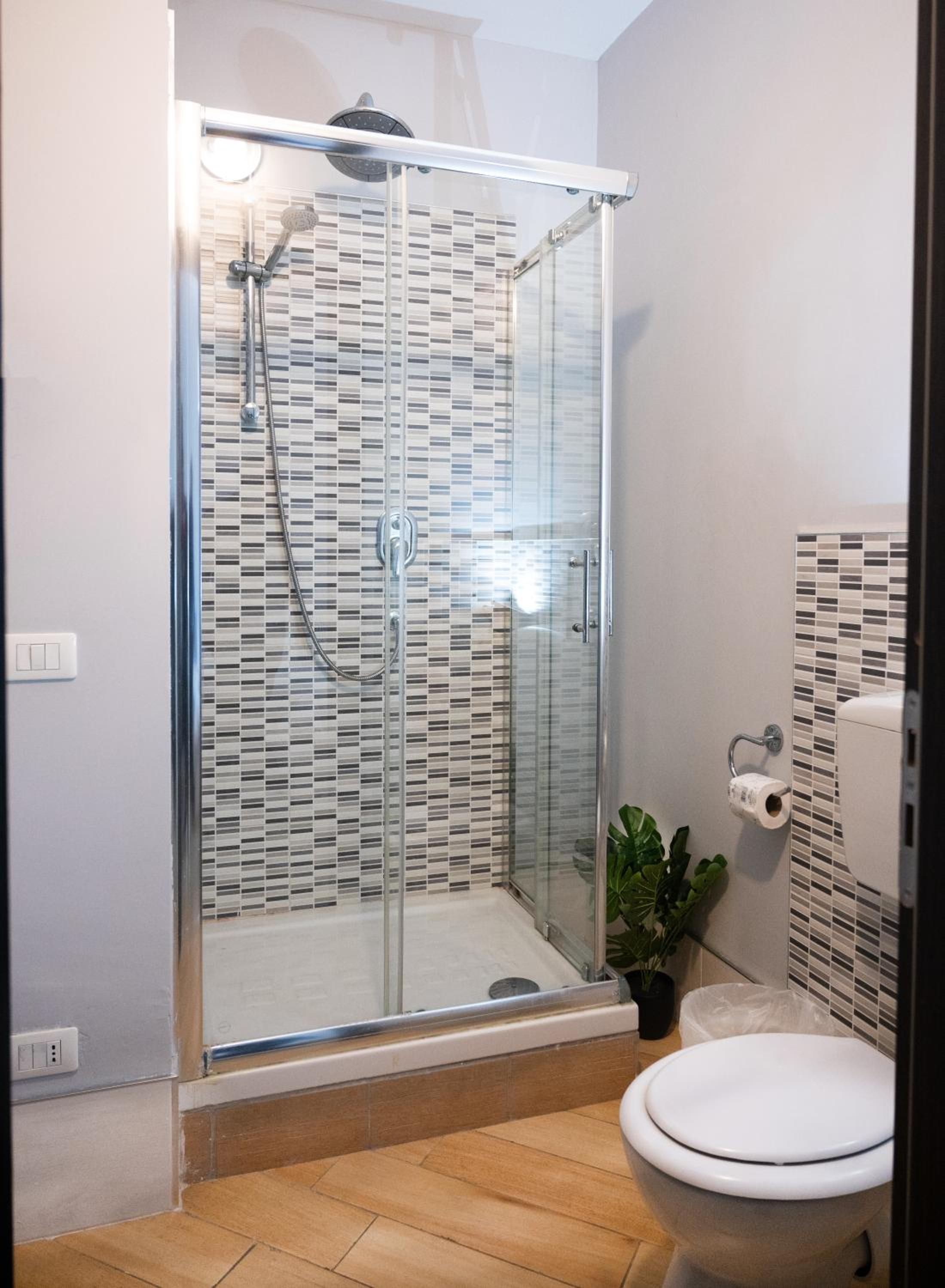Double Room - Photo 4