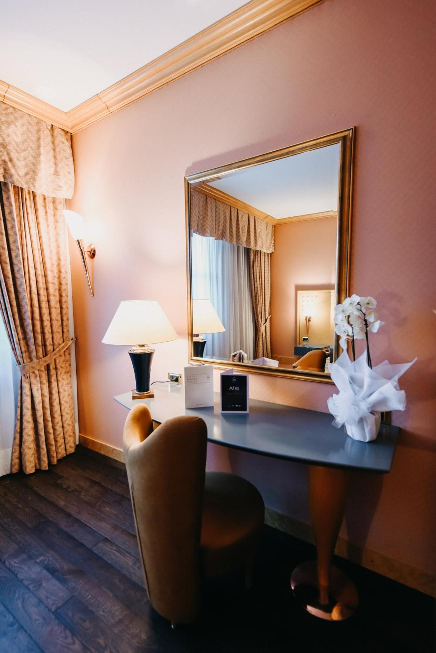 Superior Double Room - Photo 9