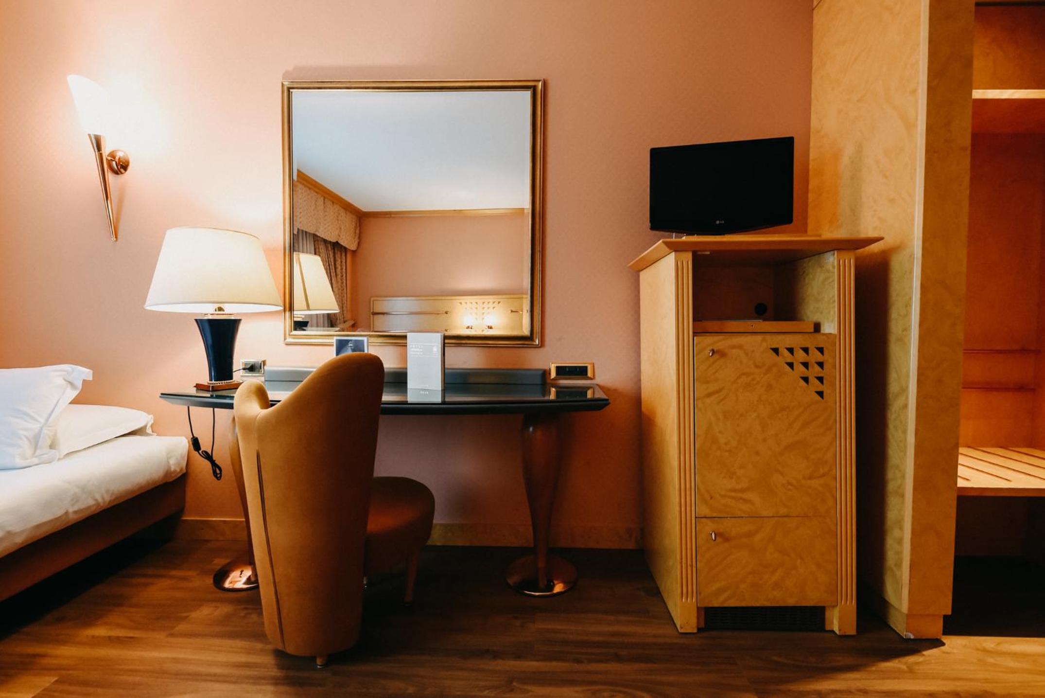 Superior Double Room - Photo 11