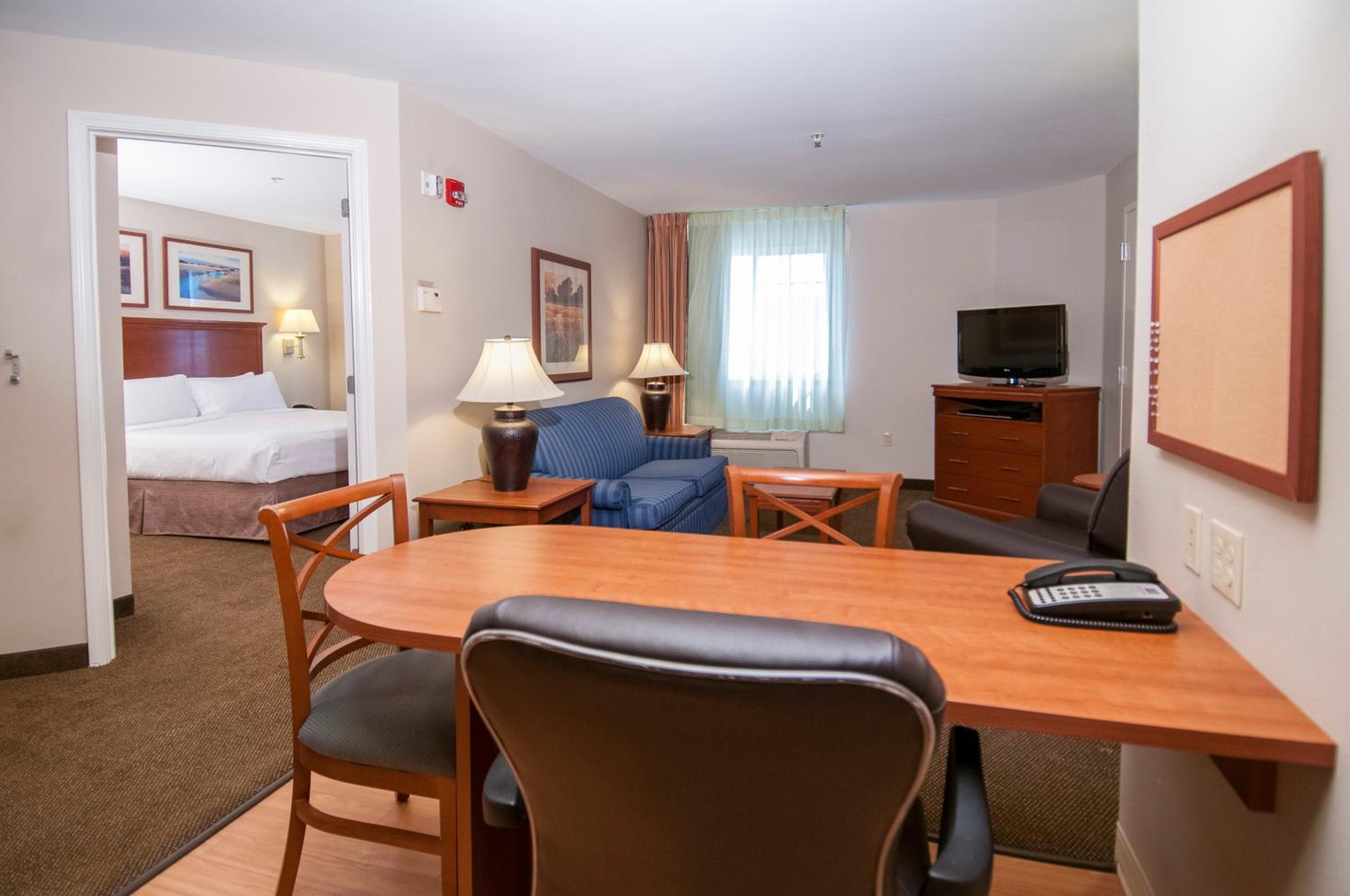 One-Bedroom King Suite