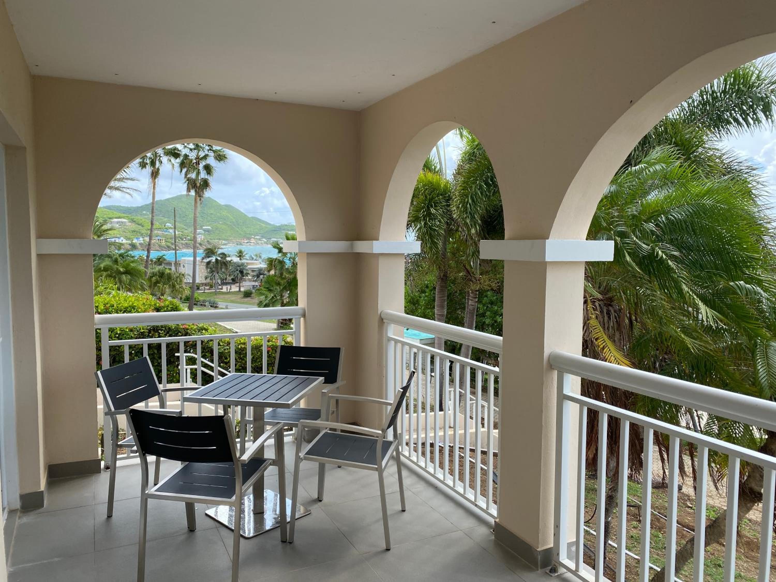 One Bedroom Hillside Suite