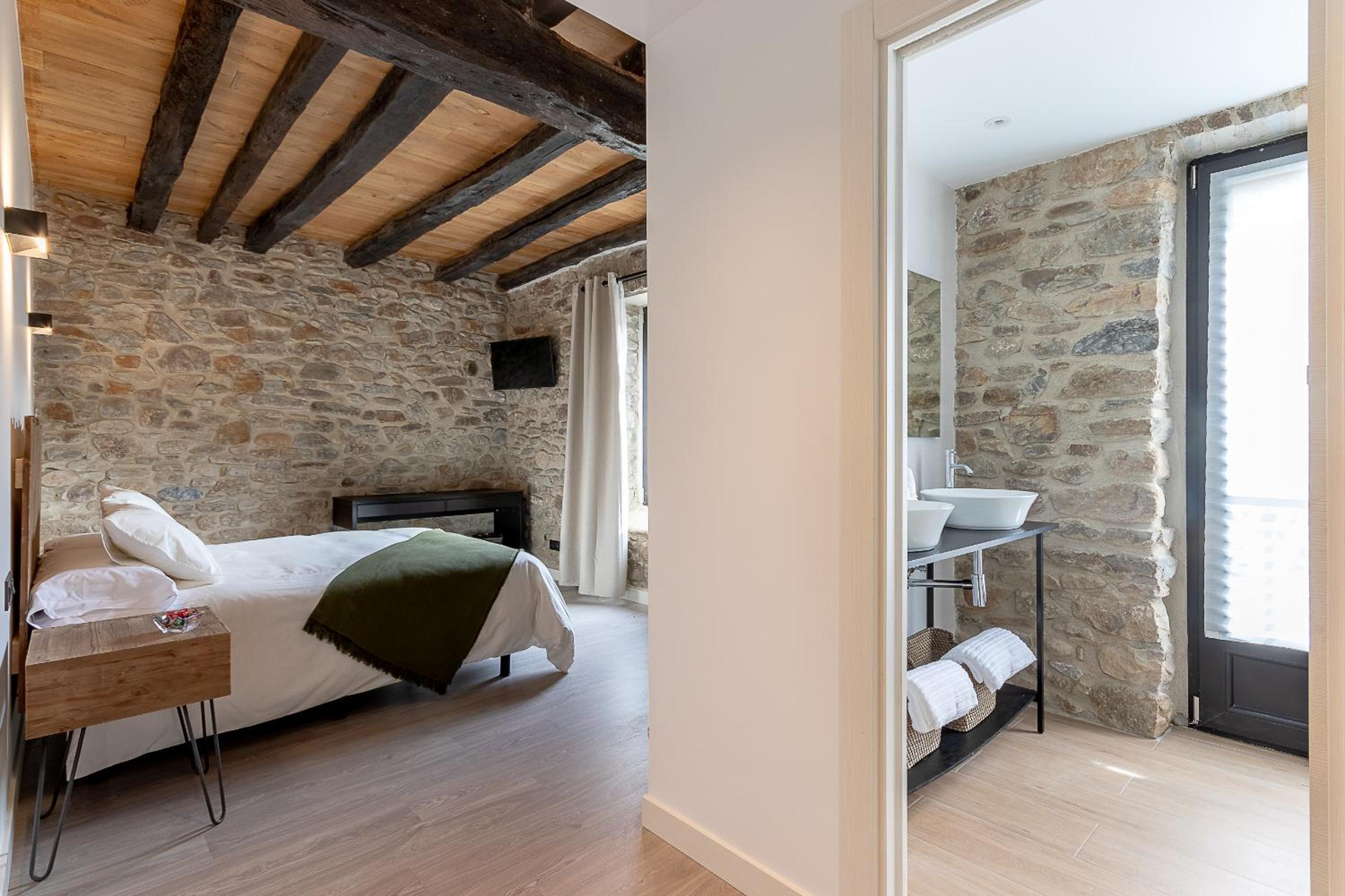 Double Room with Balcony photo 2