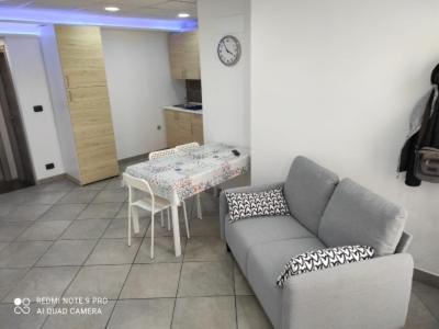 One-Bedroom House photo 1