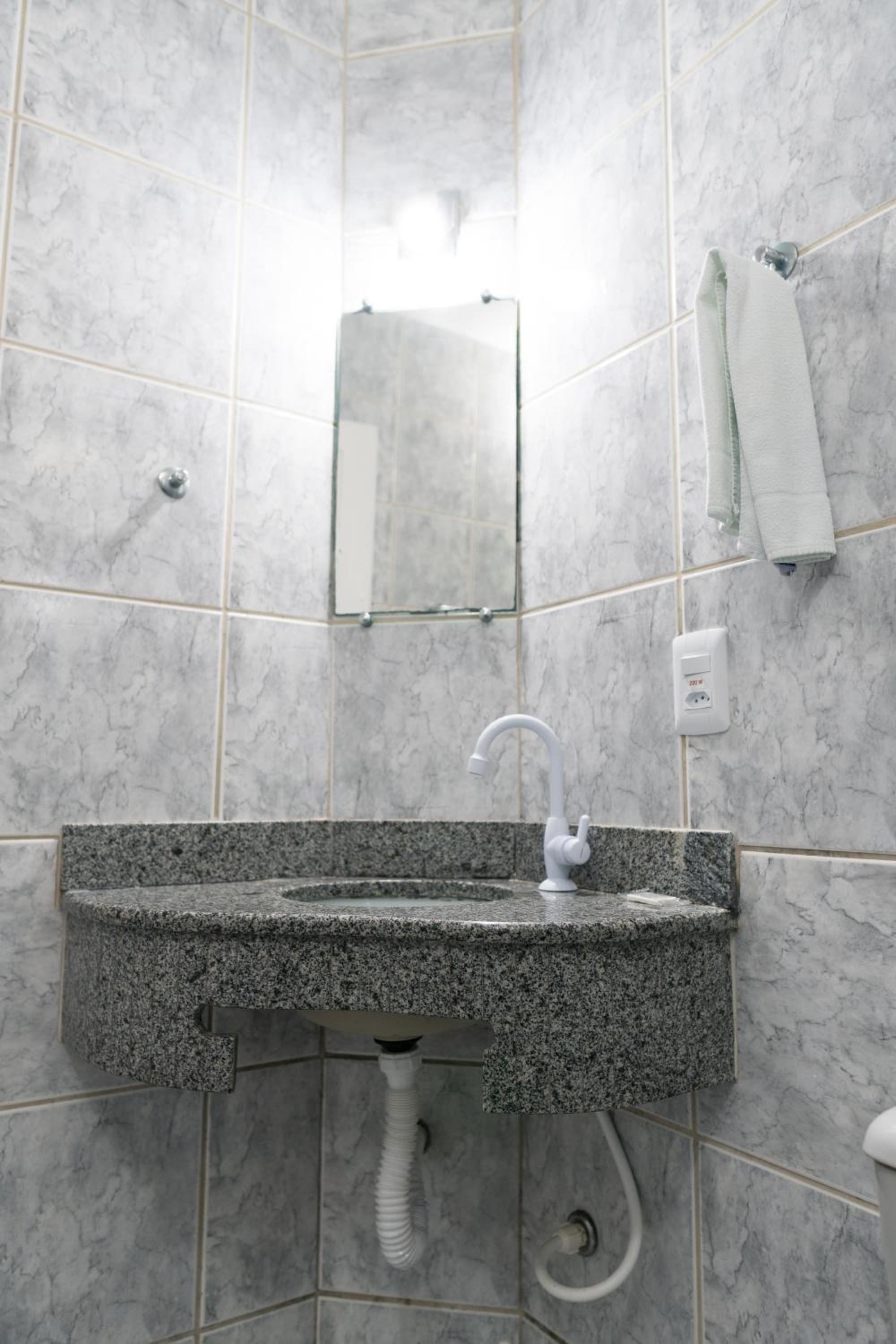 Triple Room - Photo 14
