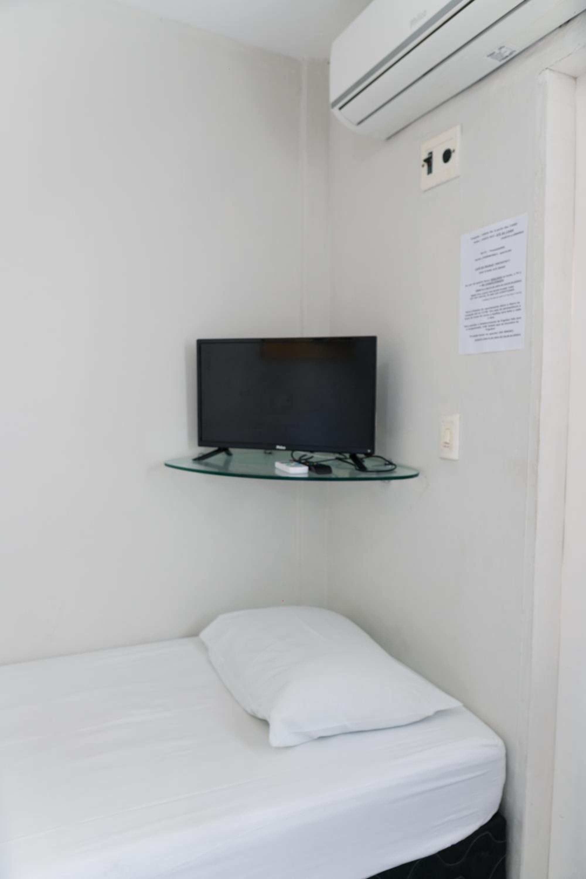 Quadruple Room - Photo 9