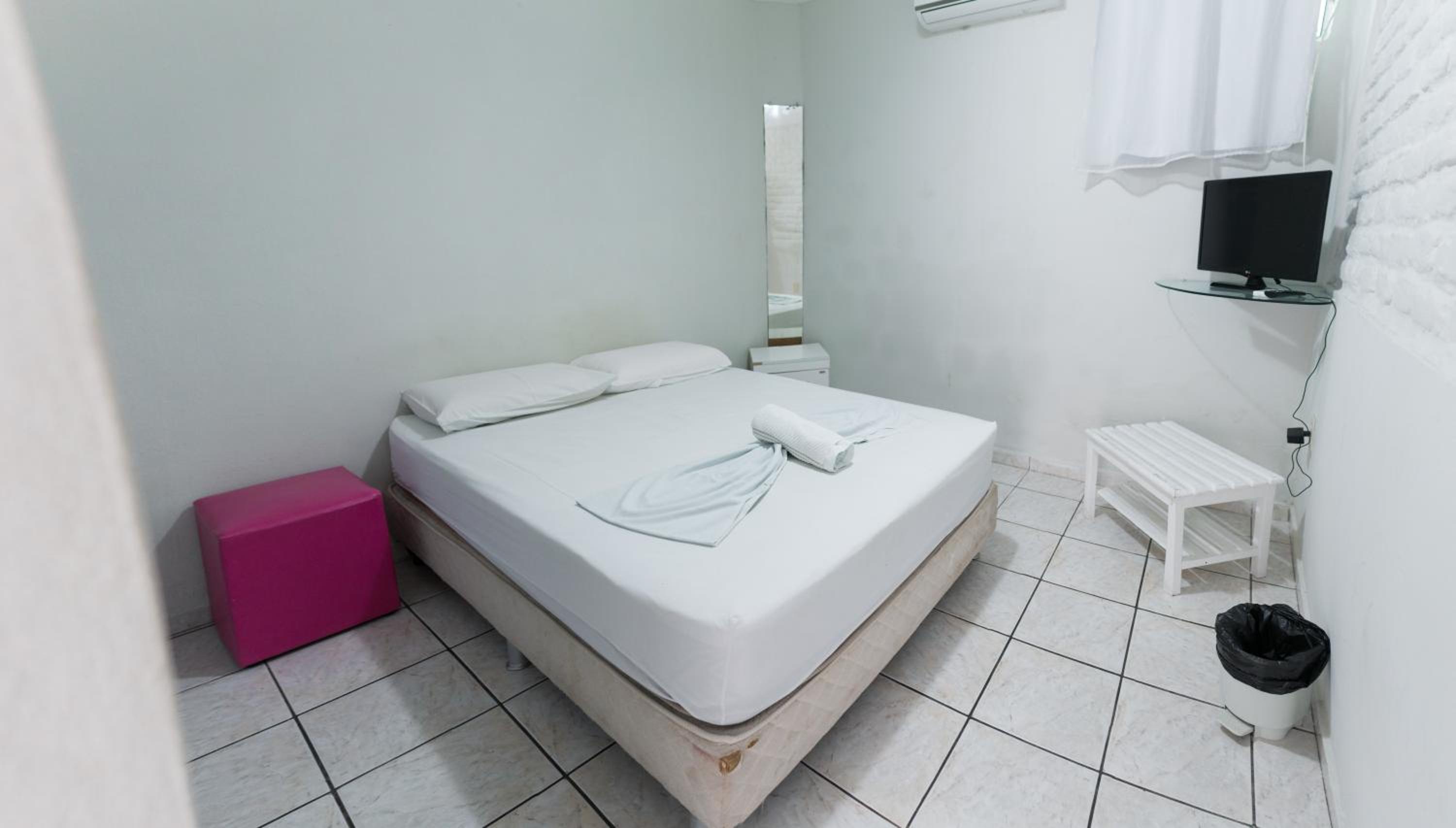 Double Room - Photo 10