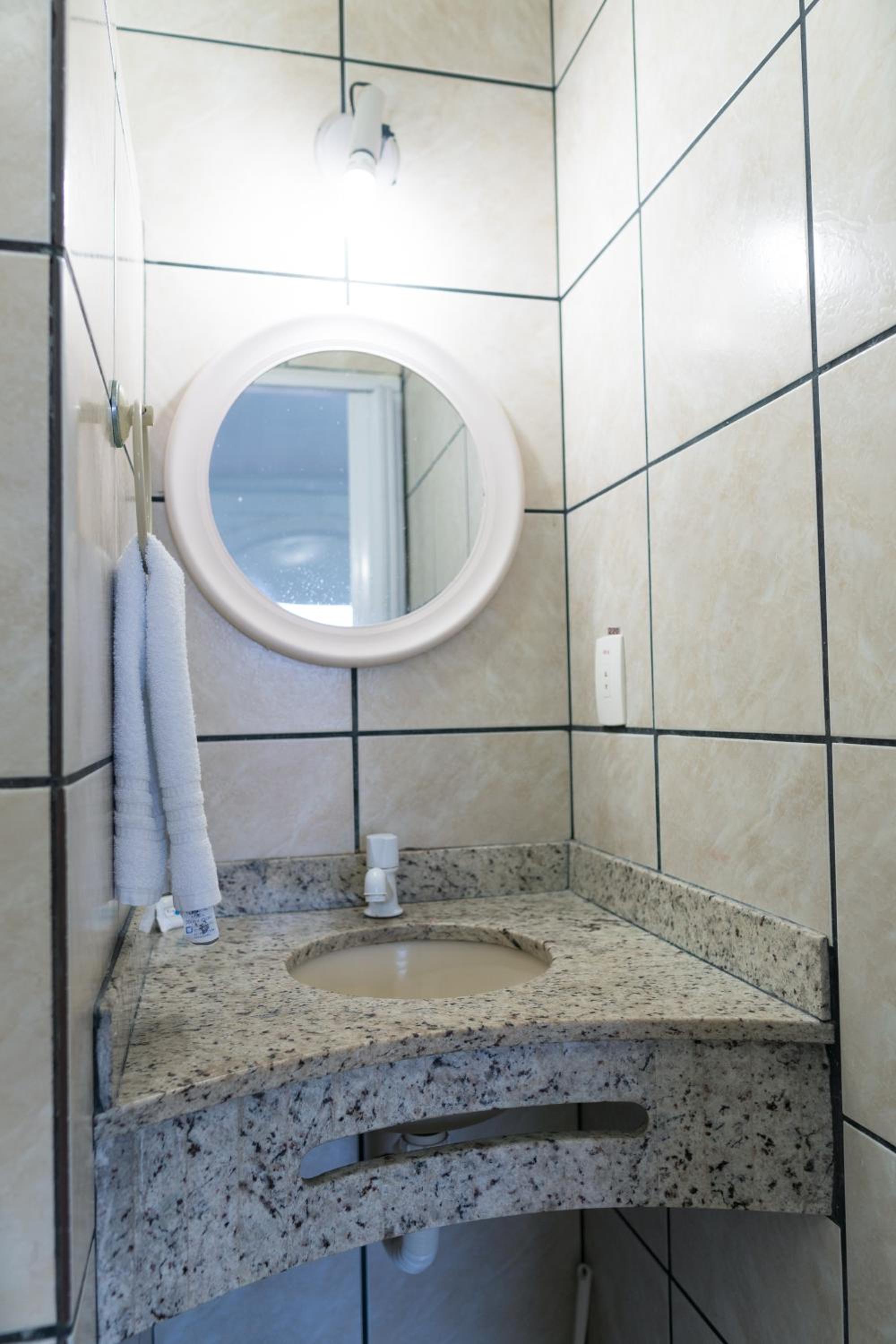 Triple Room with Balcony - Photo 2