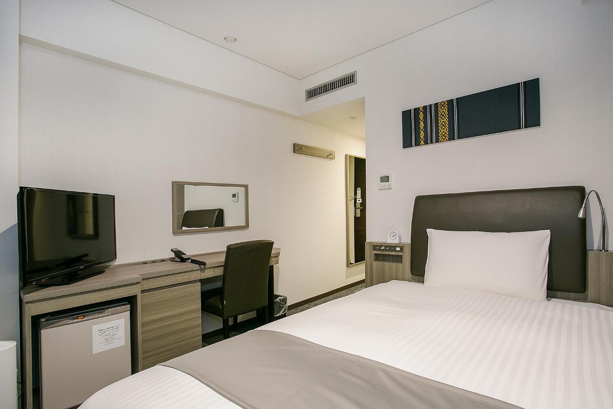 Double Room with Small Double Bed - Non-Smoking - Photo 1