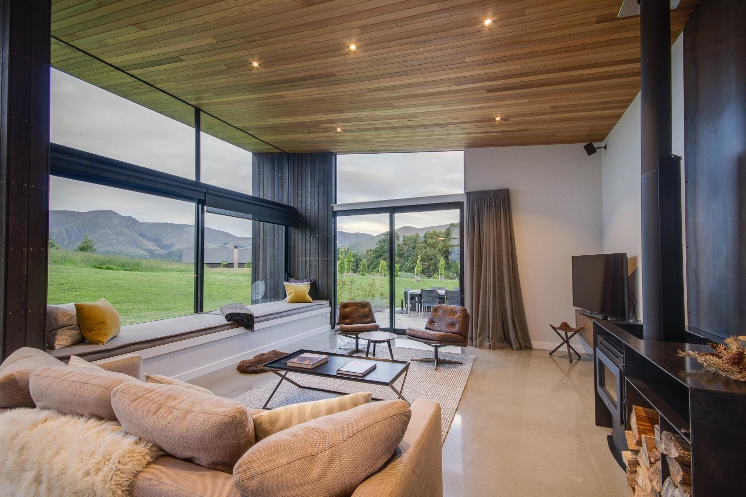 Three-Bedroom Villa photo 1