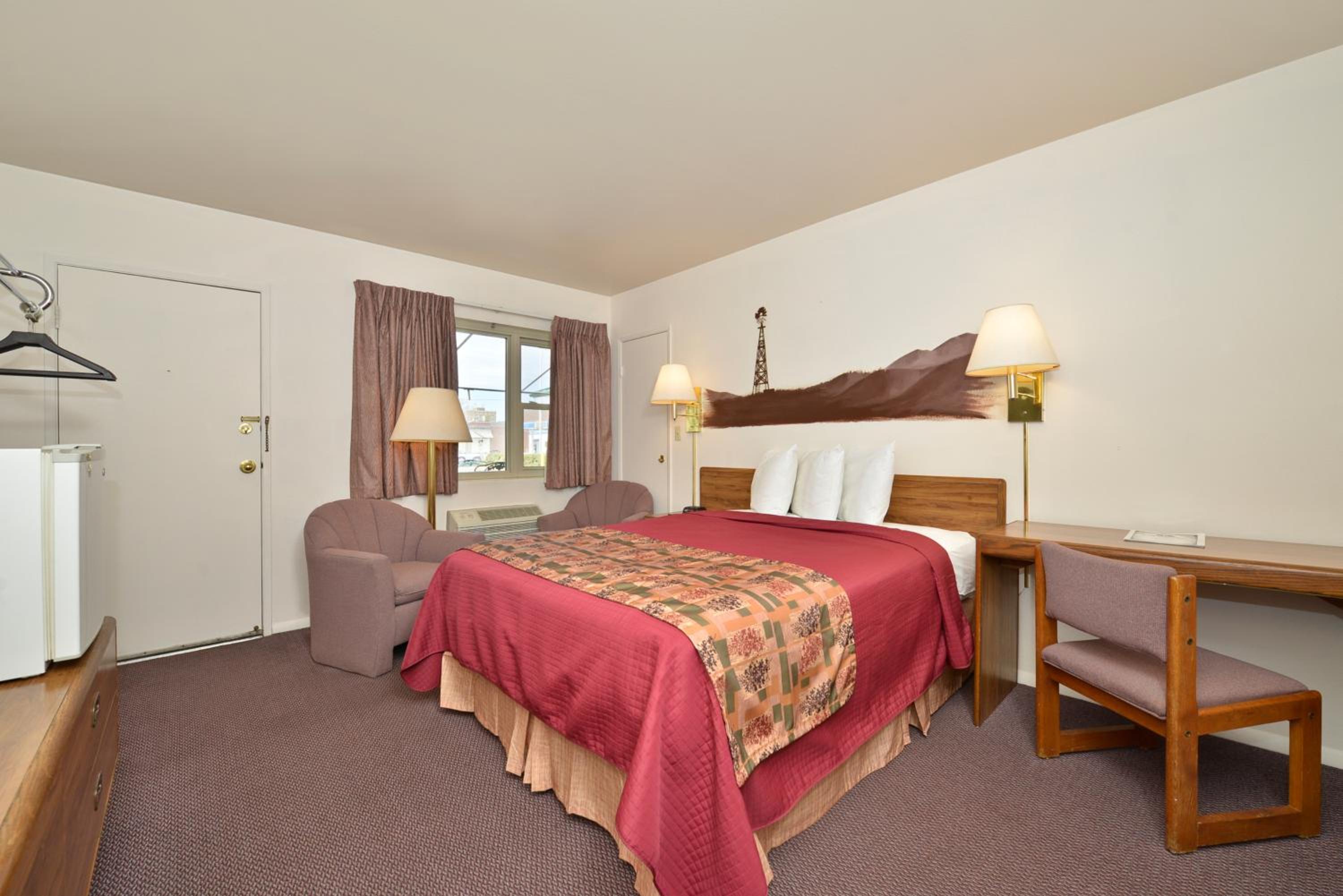 1 Queen Bed Non-Smoking - Photo 4