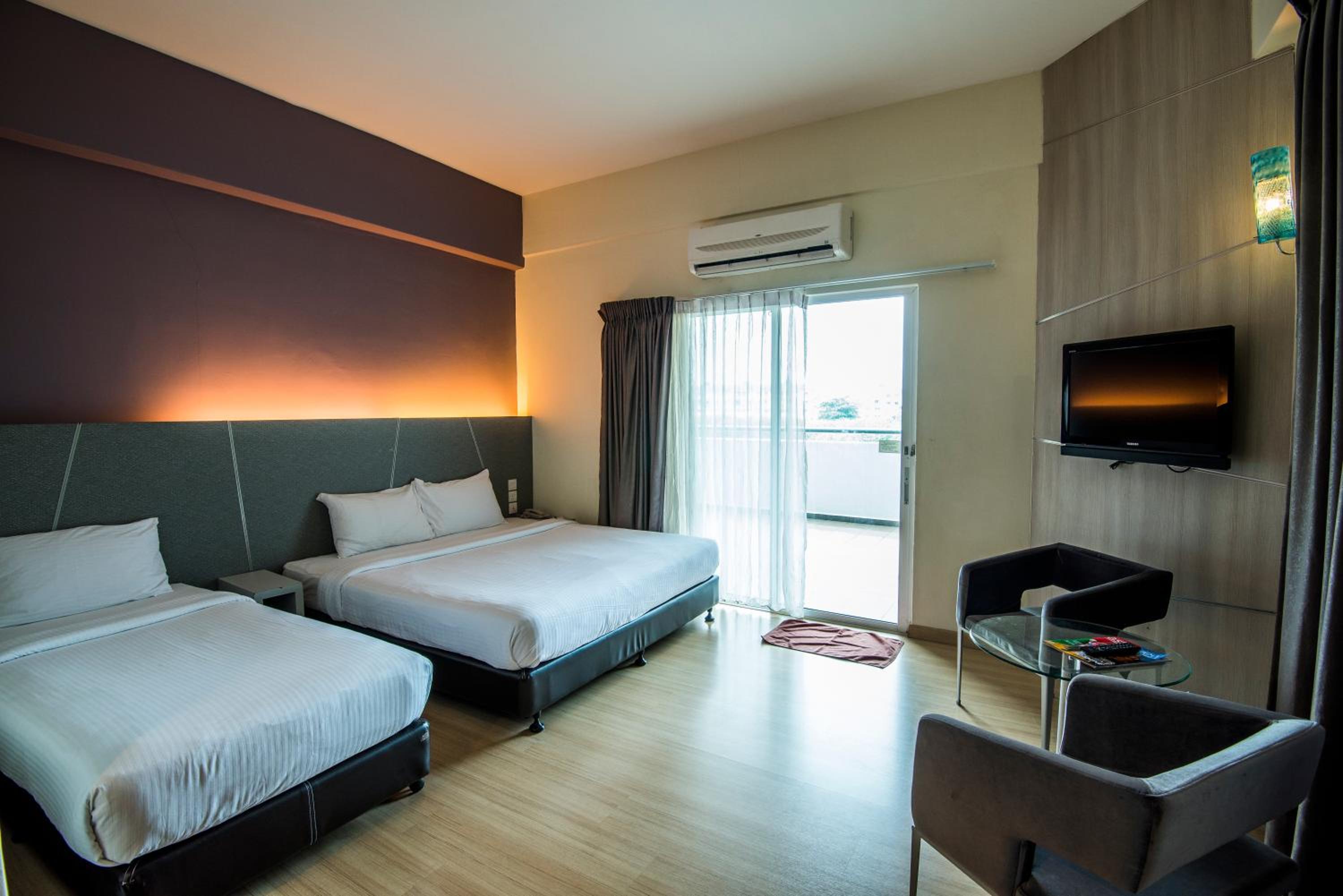 Deluxe Triple Room photo 1
