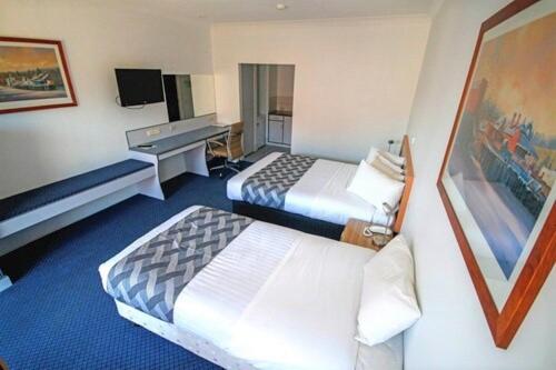 Twin Room (Upper Level) photo 3