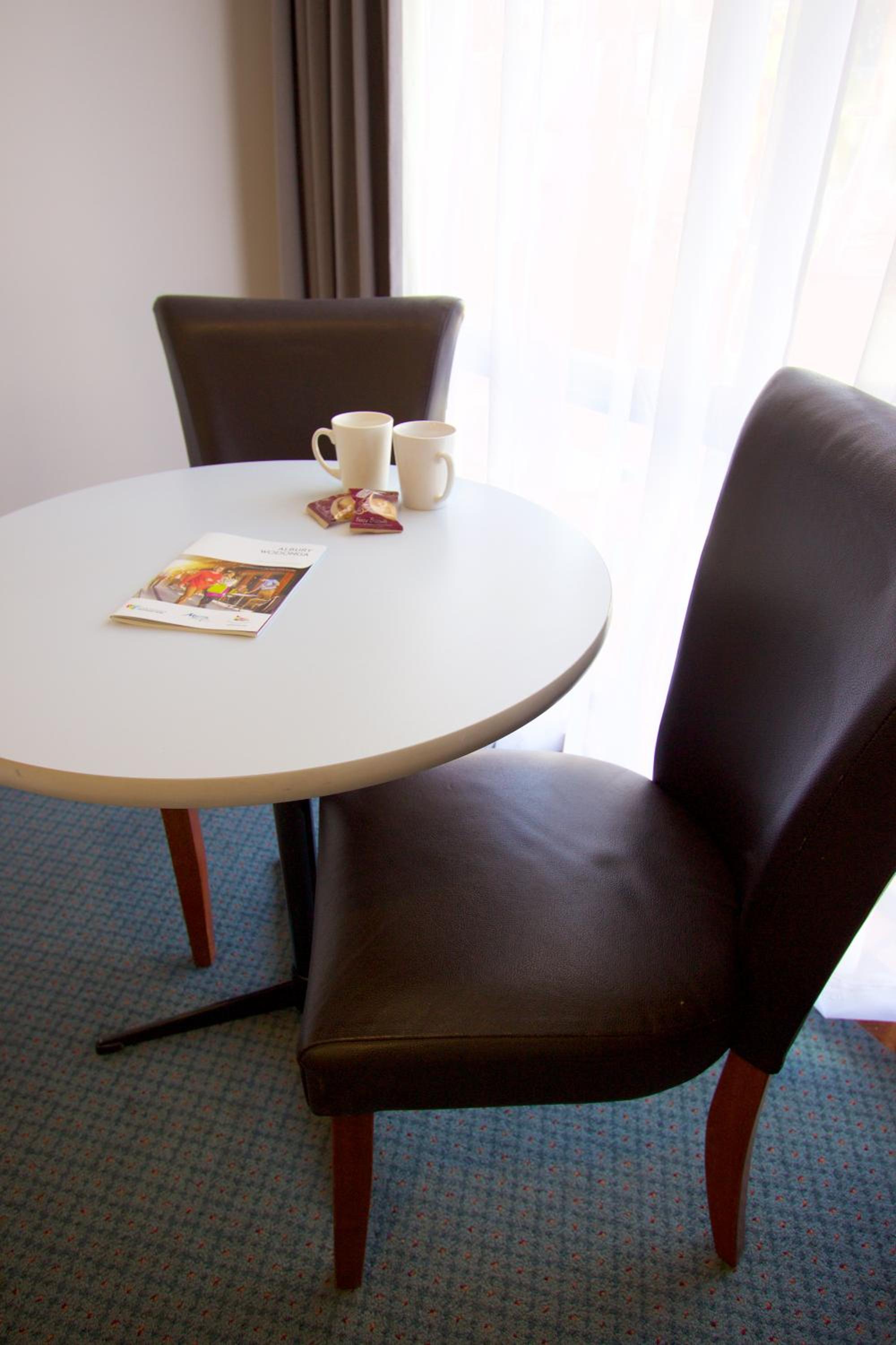 Deluxe Queen Room (ground Level) photo 3