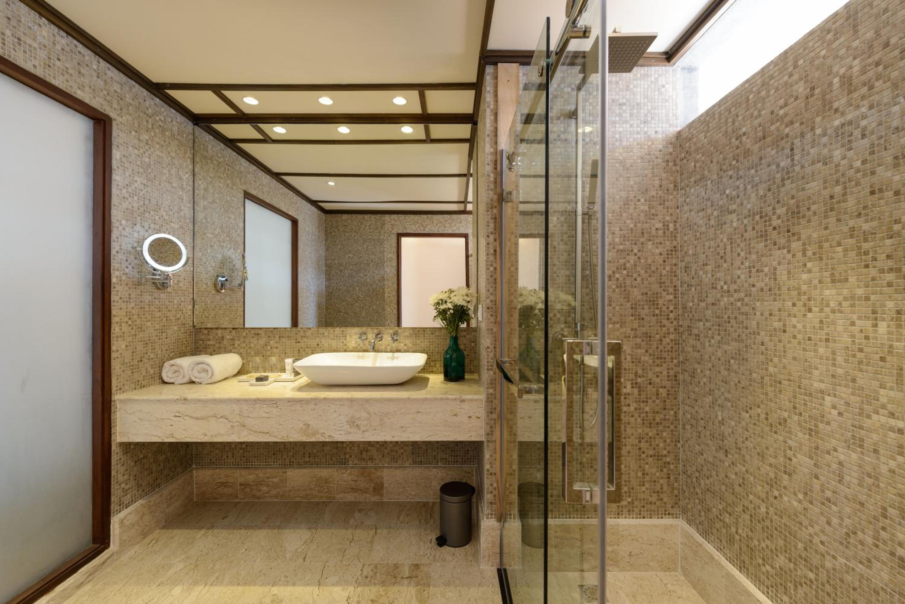 Deluxe Double or Twin Room With Pool Access - Adults Only - Photo 5