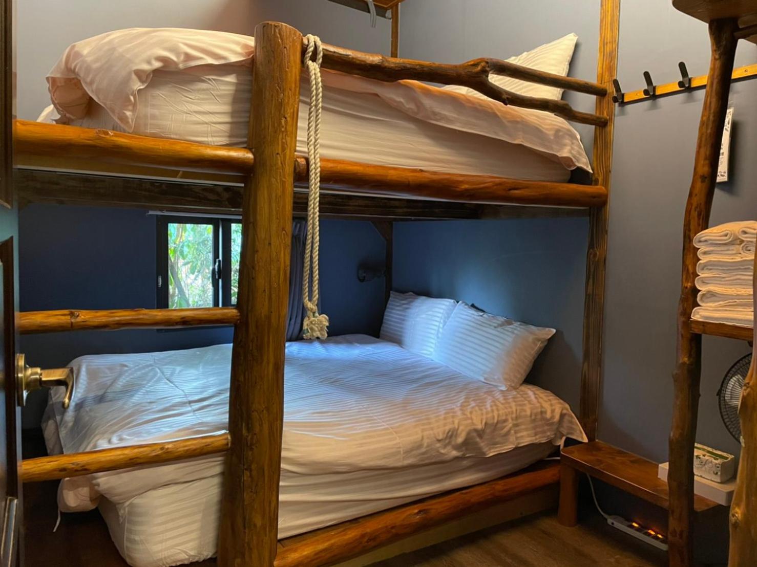 Quadruple Room with Shared Bathroom