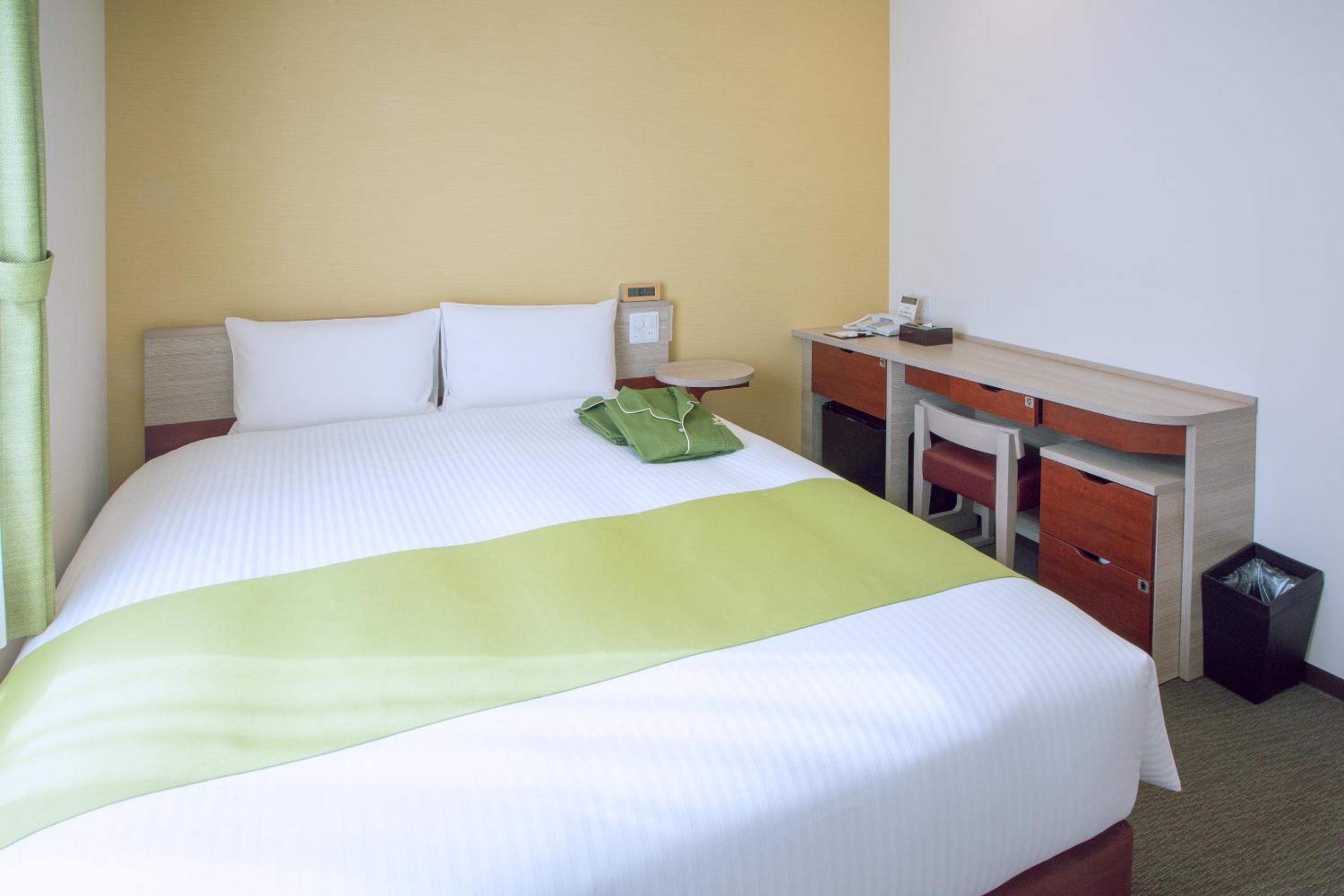 Double Room - Non-Smoking  - Photo 7