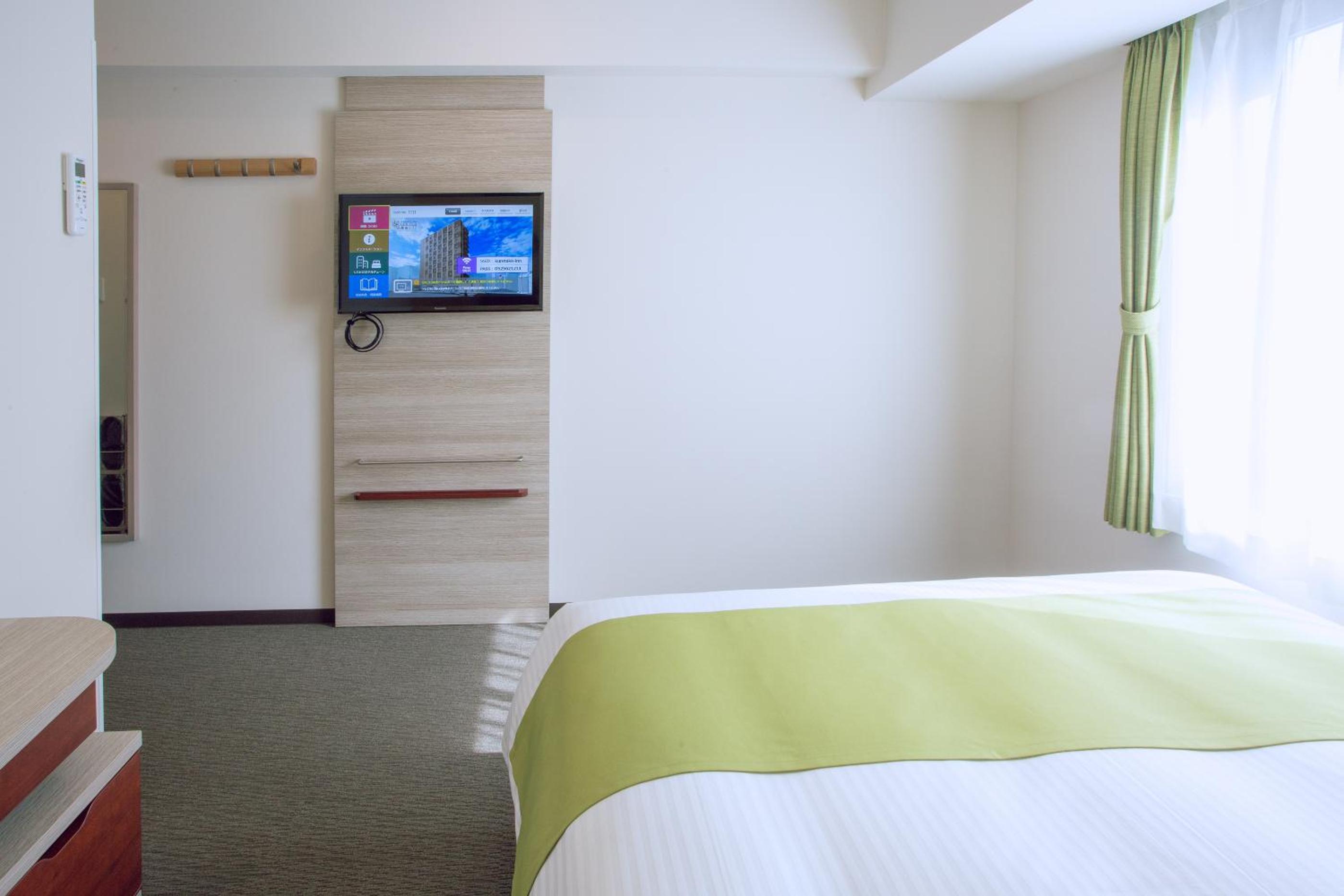 Double Room - Non-Smoking  - Photo 13