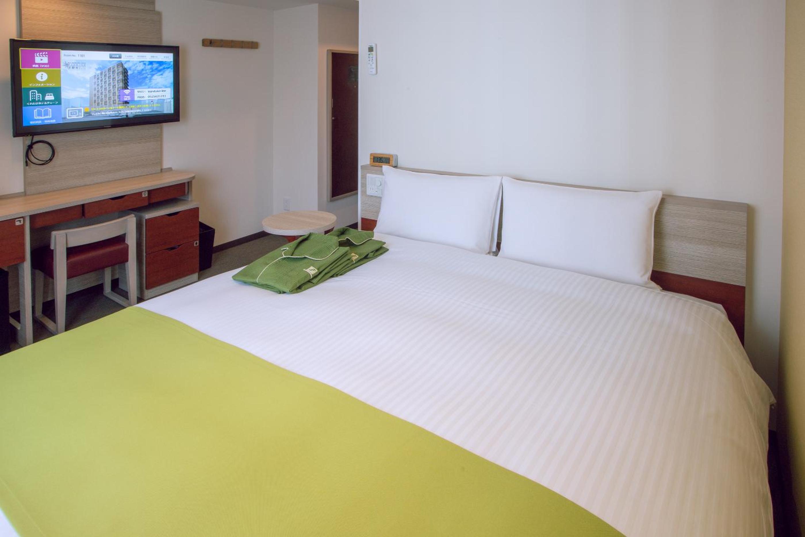 Premium Single Room - Non-Smoking photo 2