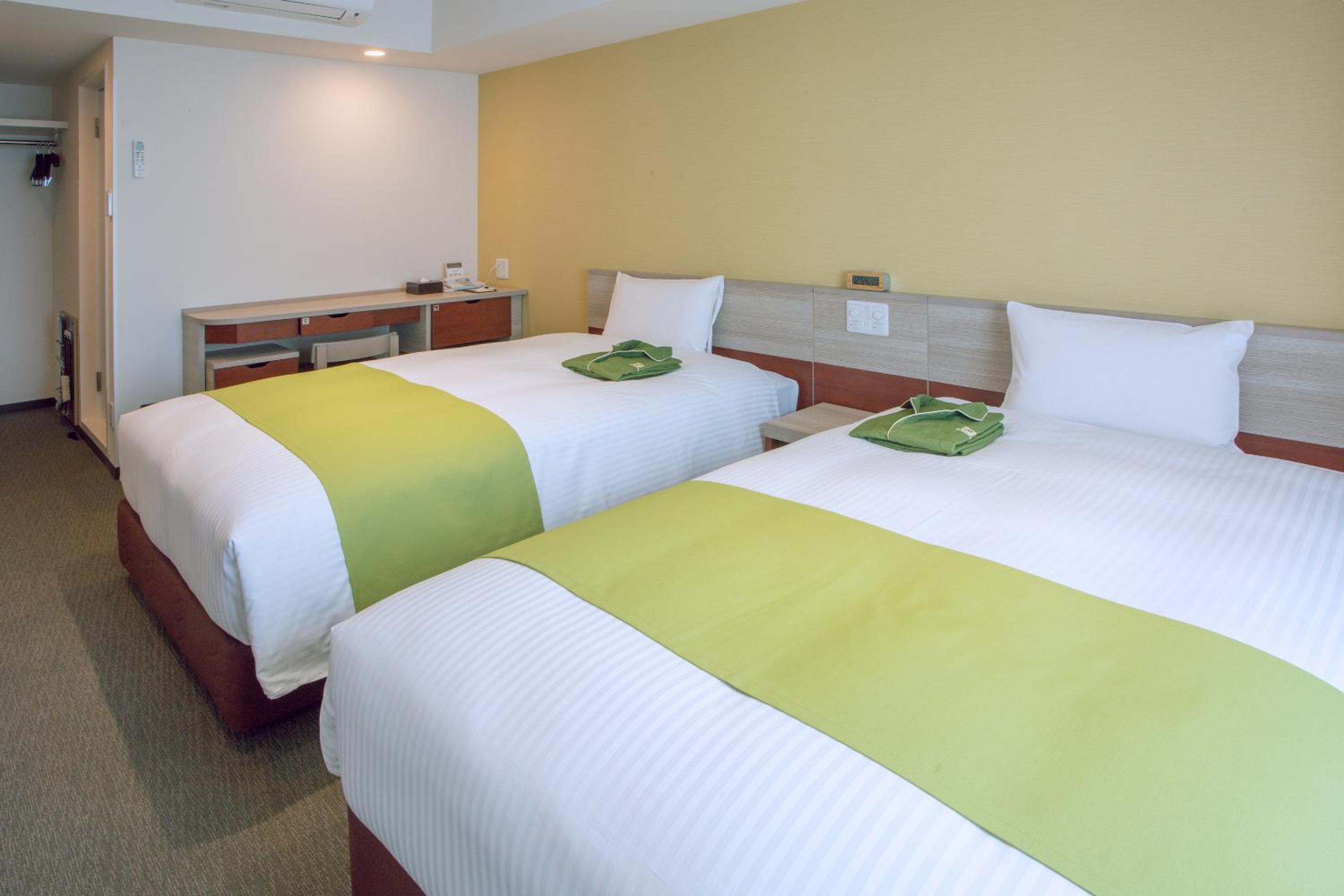 Twin Room - Non-Smoking - Photo 13